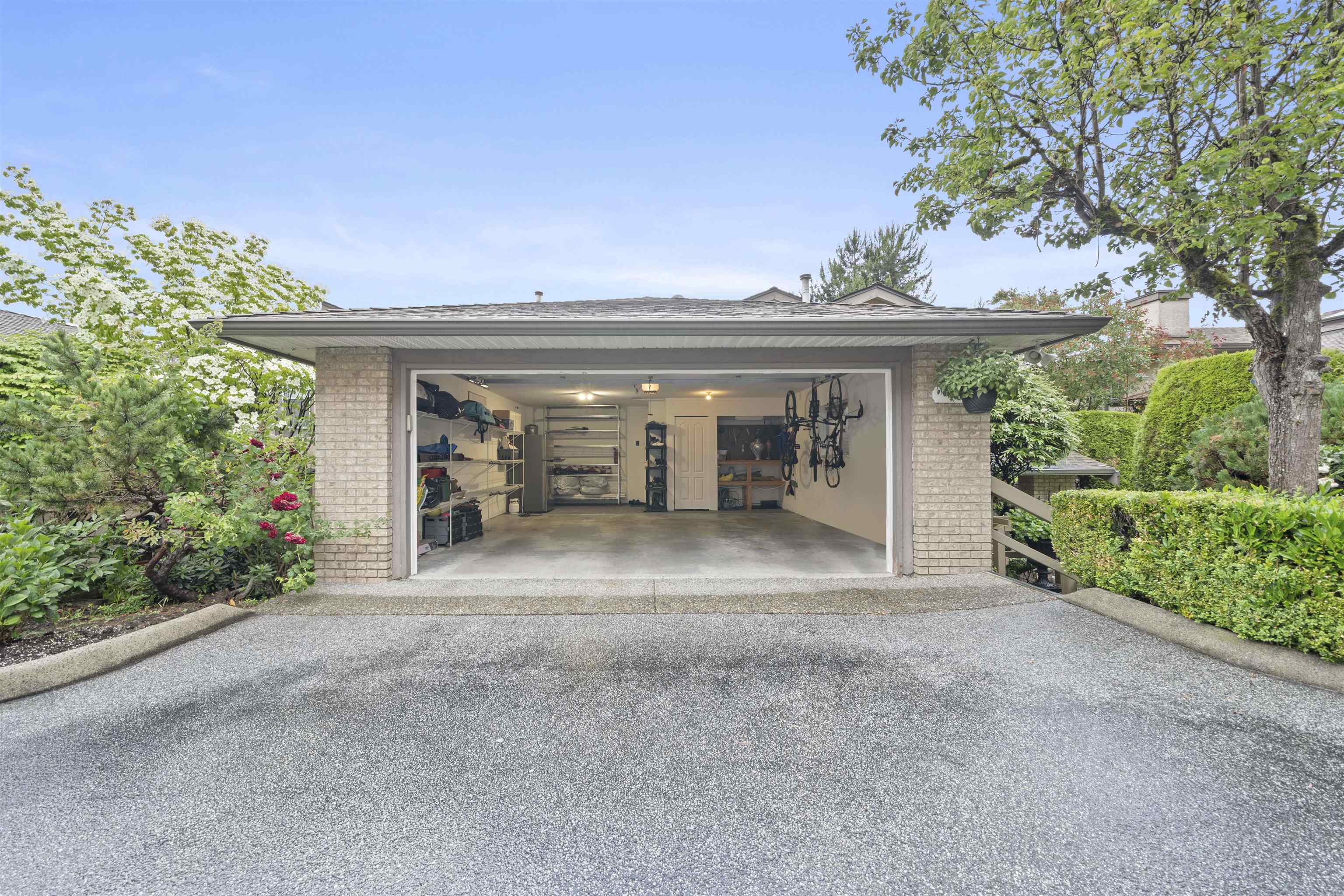 40 1238 EASTERN DRIVE