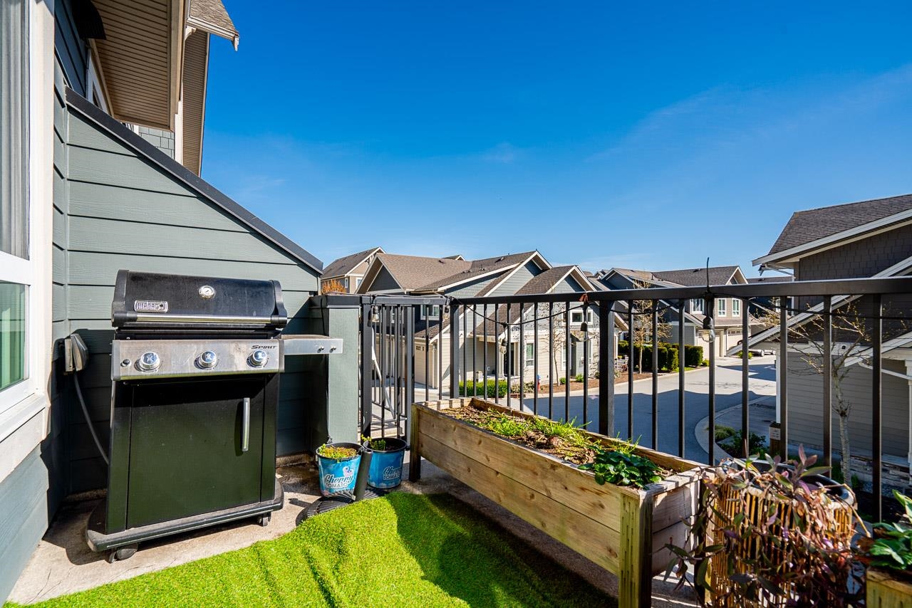 1894 OSPREY DRIVE