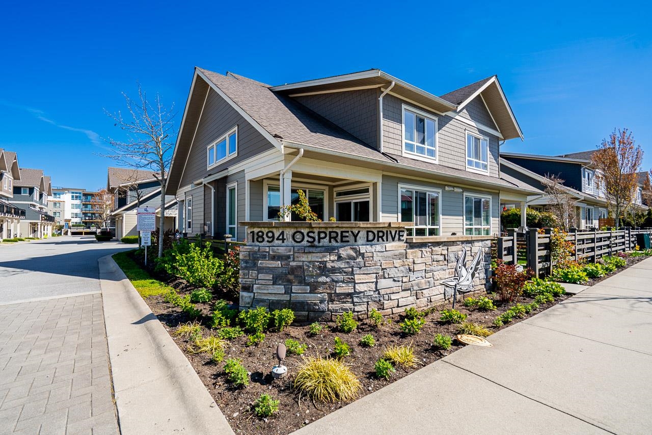 1894 OSPREY DRIVE