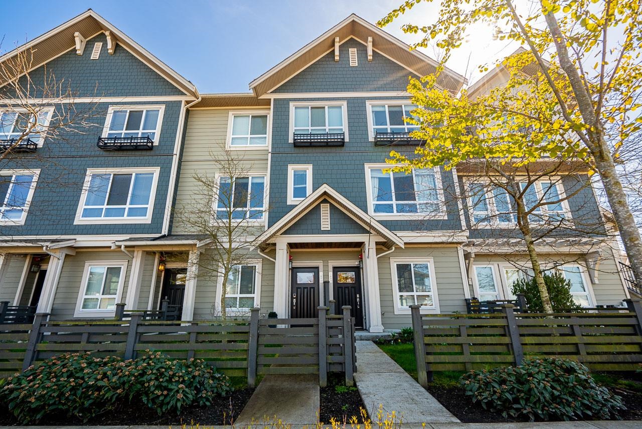 1894 OSPREY DRIVE