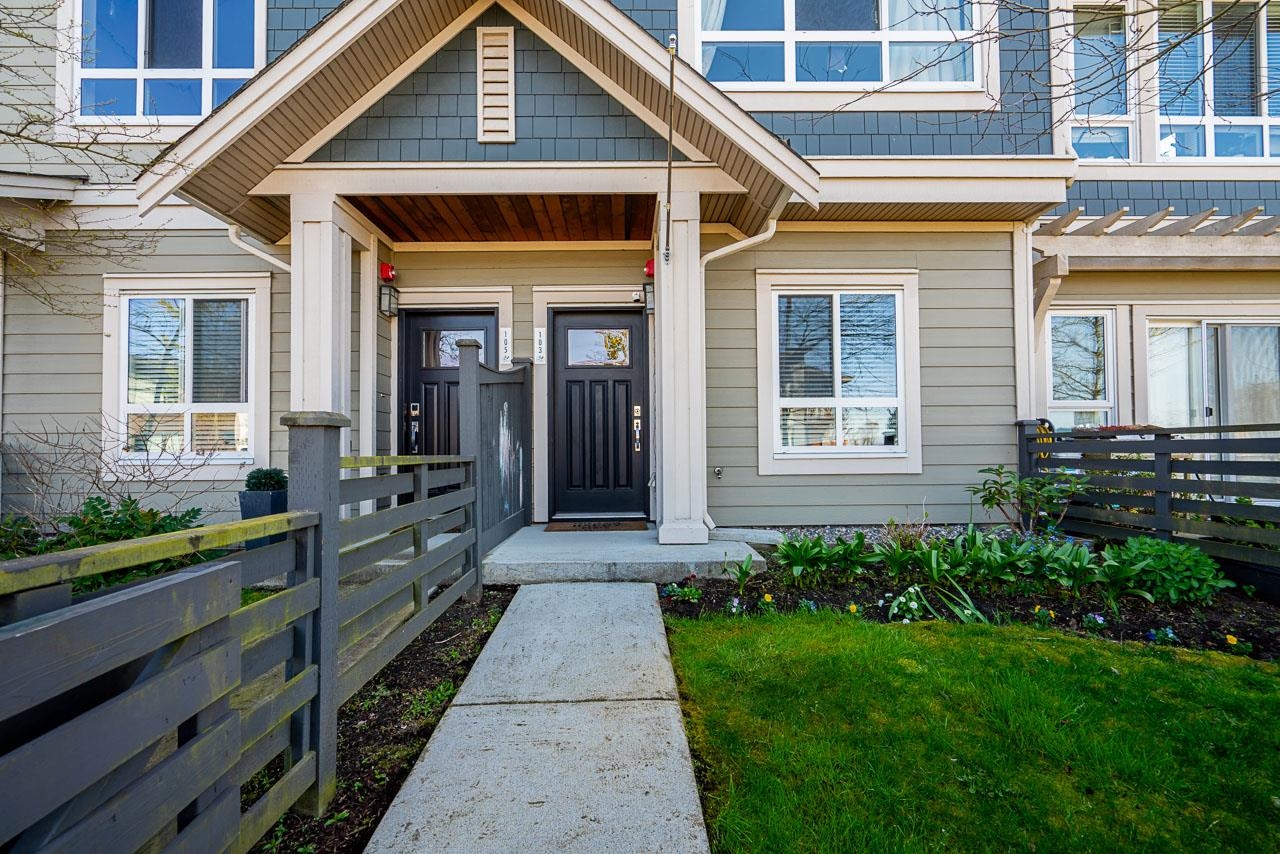 1894 OSPREY DRIVE