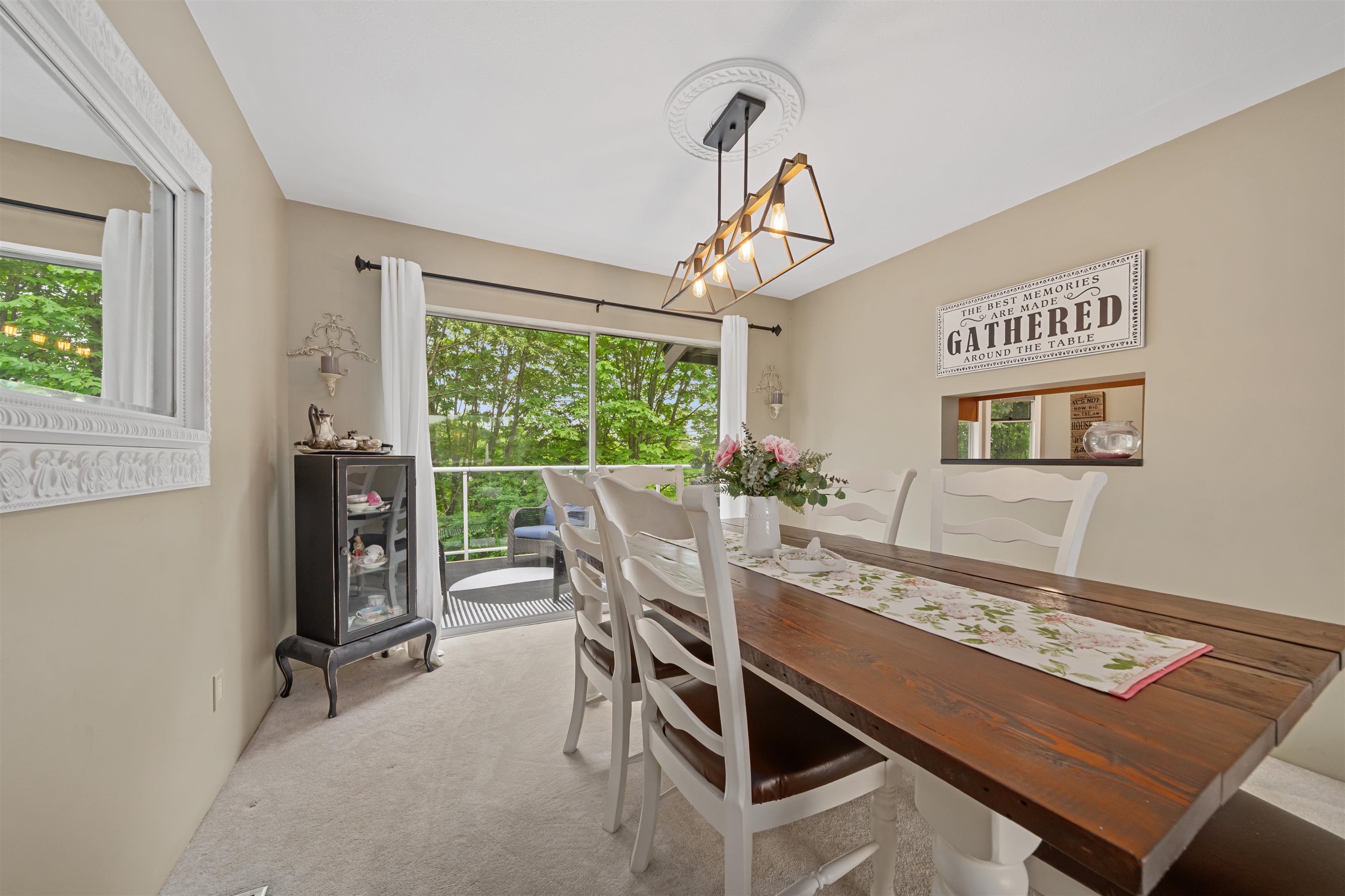 175 1140 CASTLE CRESCENT