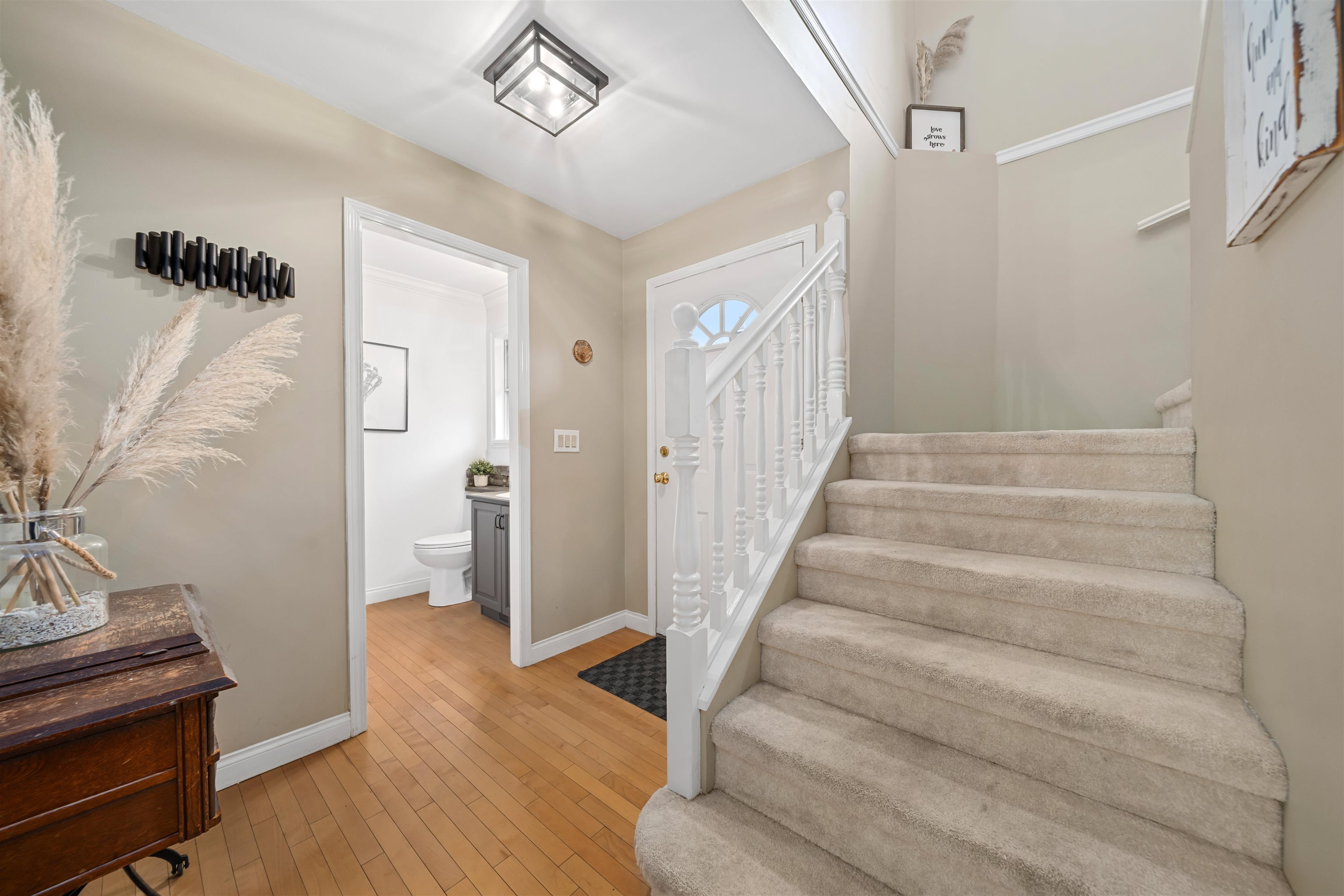 175 1140 CASTLE CRESCENT