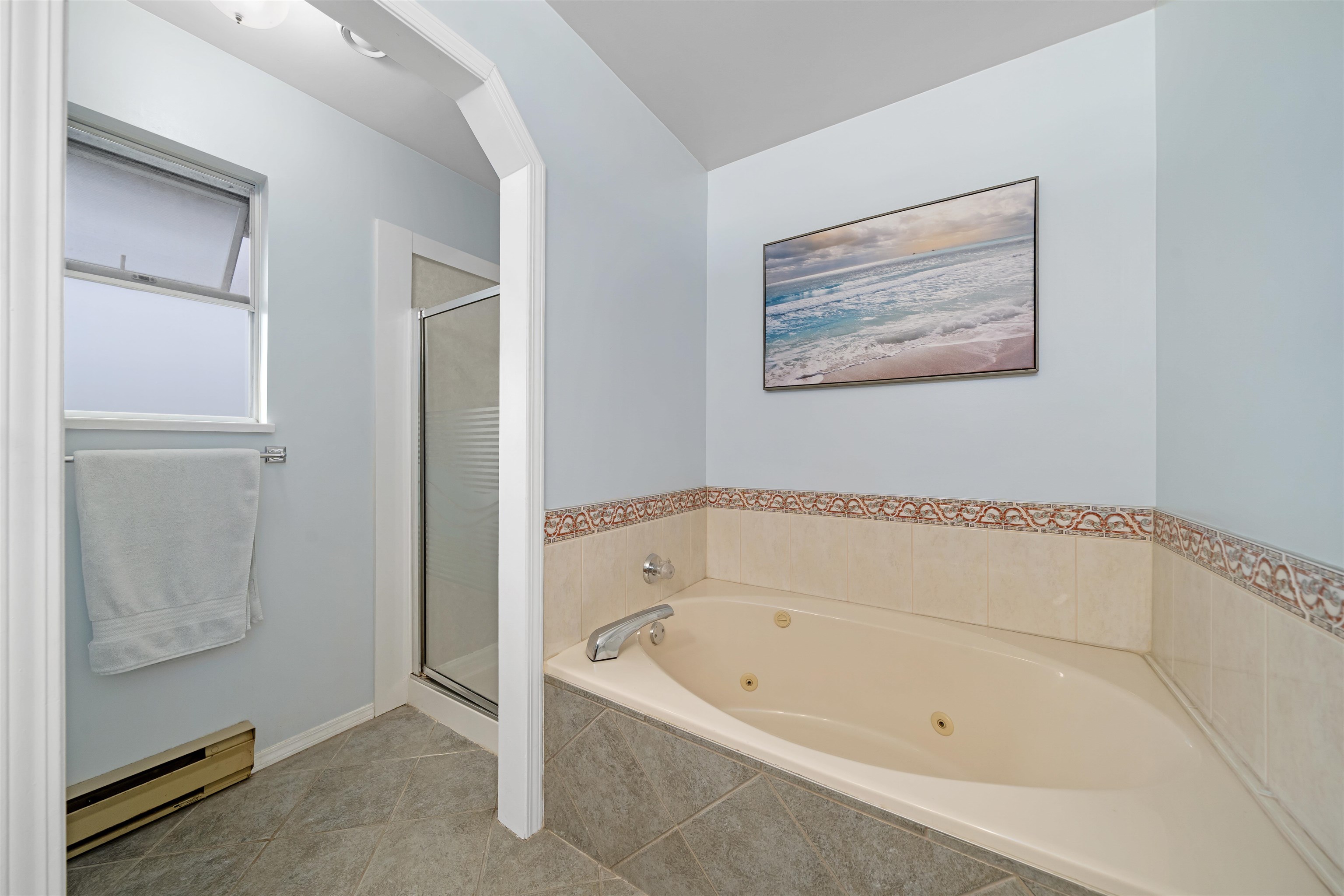 175 1140 CASTLE CRESCENT