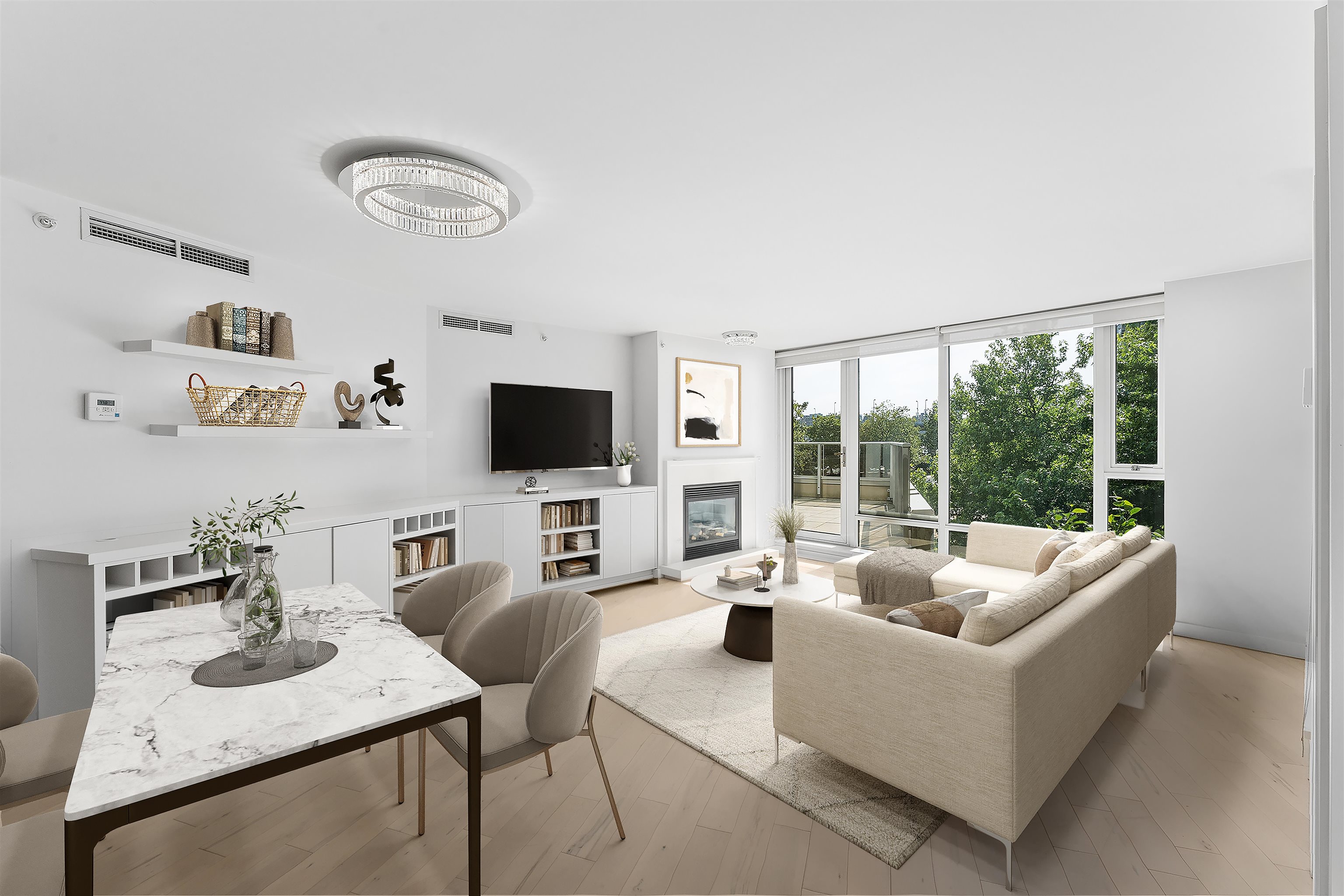 305 8 SMITHE MEWS