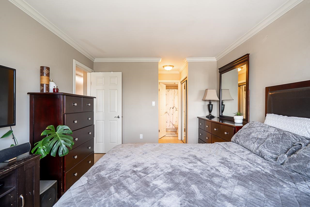 313 1830 E SOUTHMERE CRESCENT