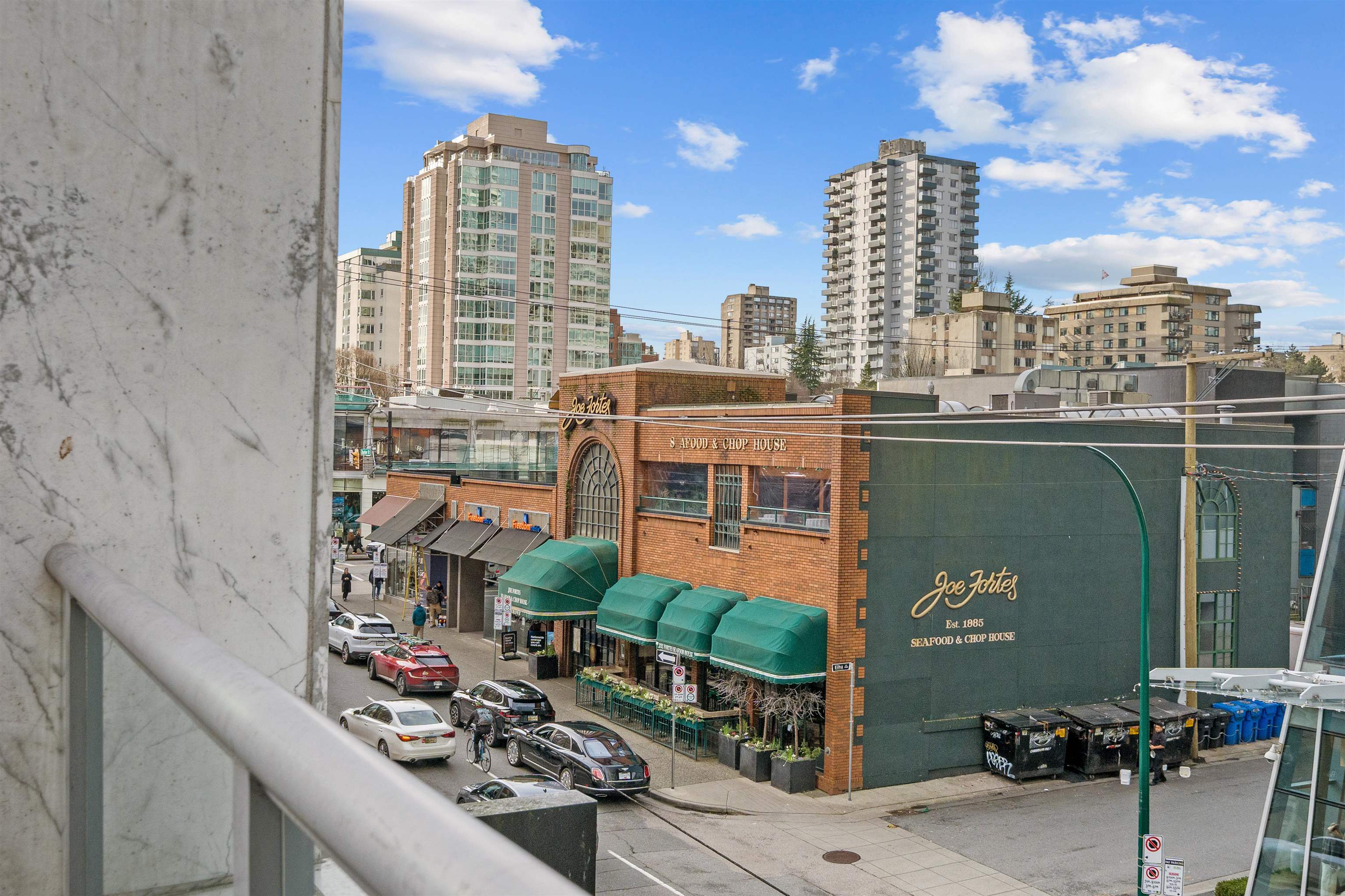 1908 1060 ALBERNI STREET