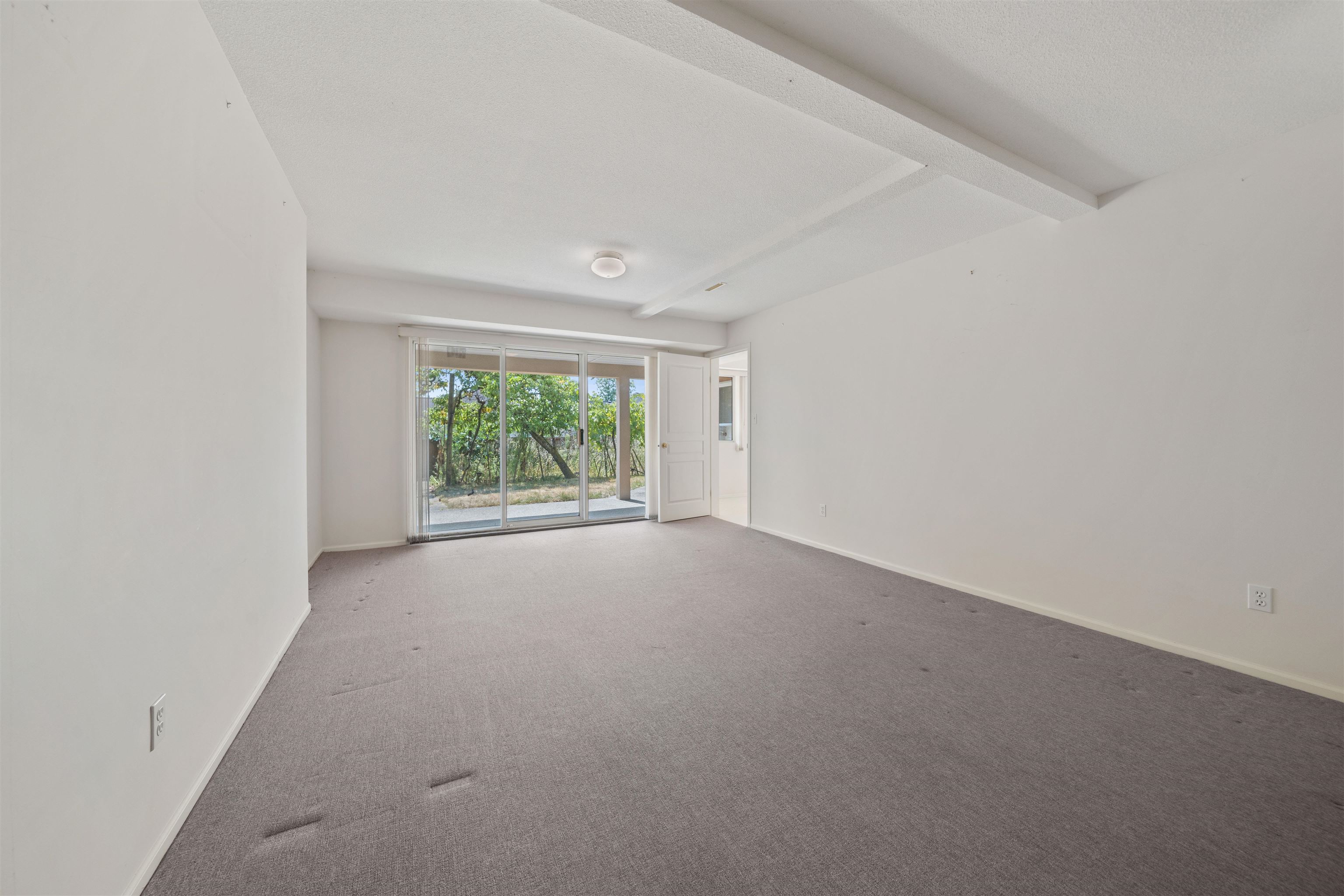2677 FORTRESS DRIVE