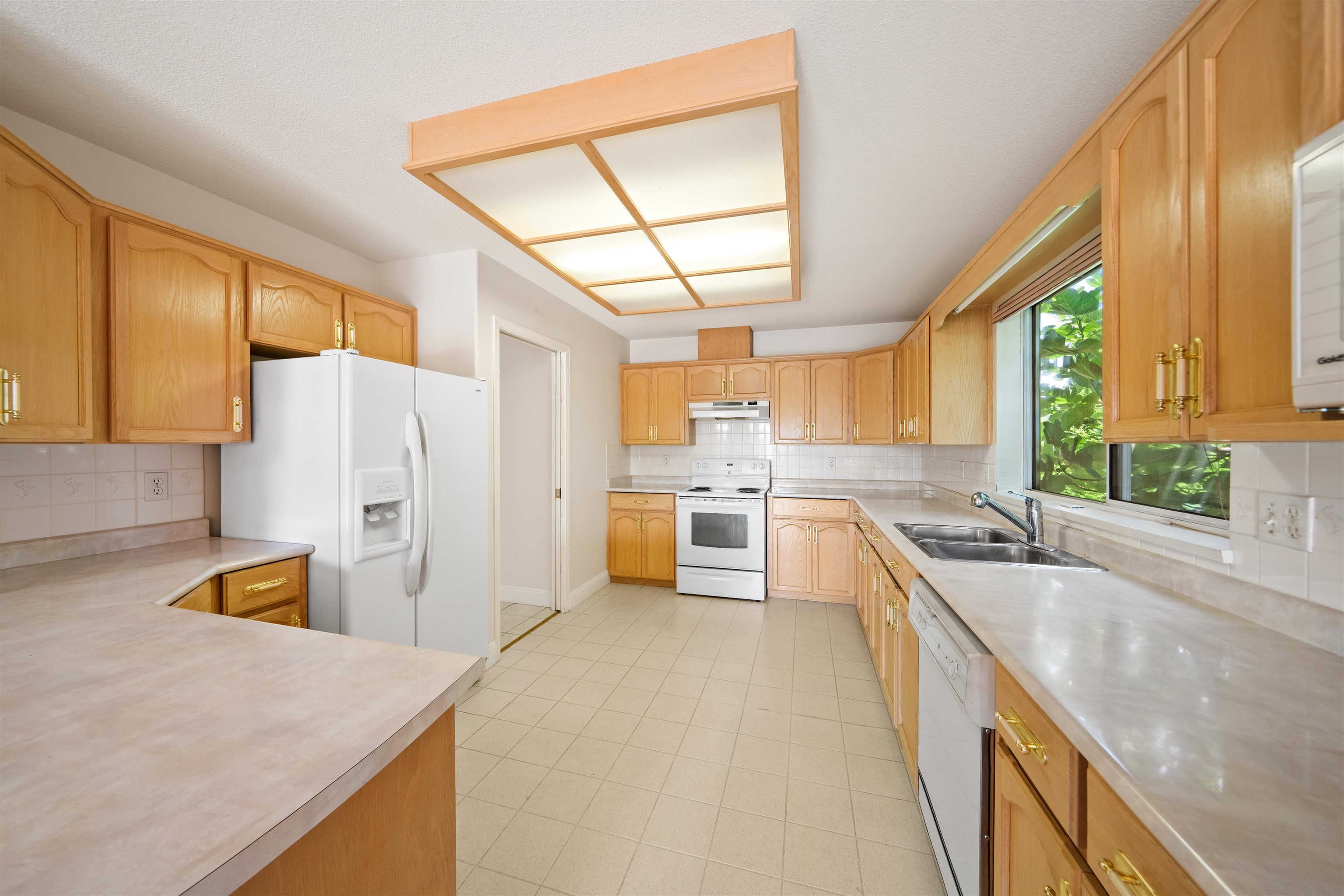 2677 FORTRESS DRIVE