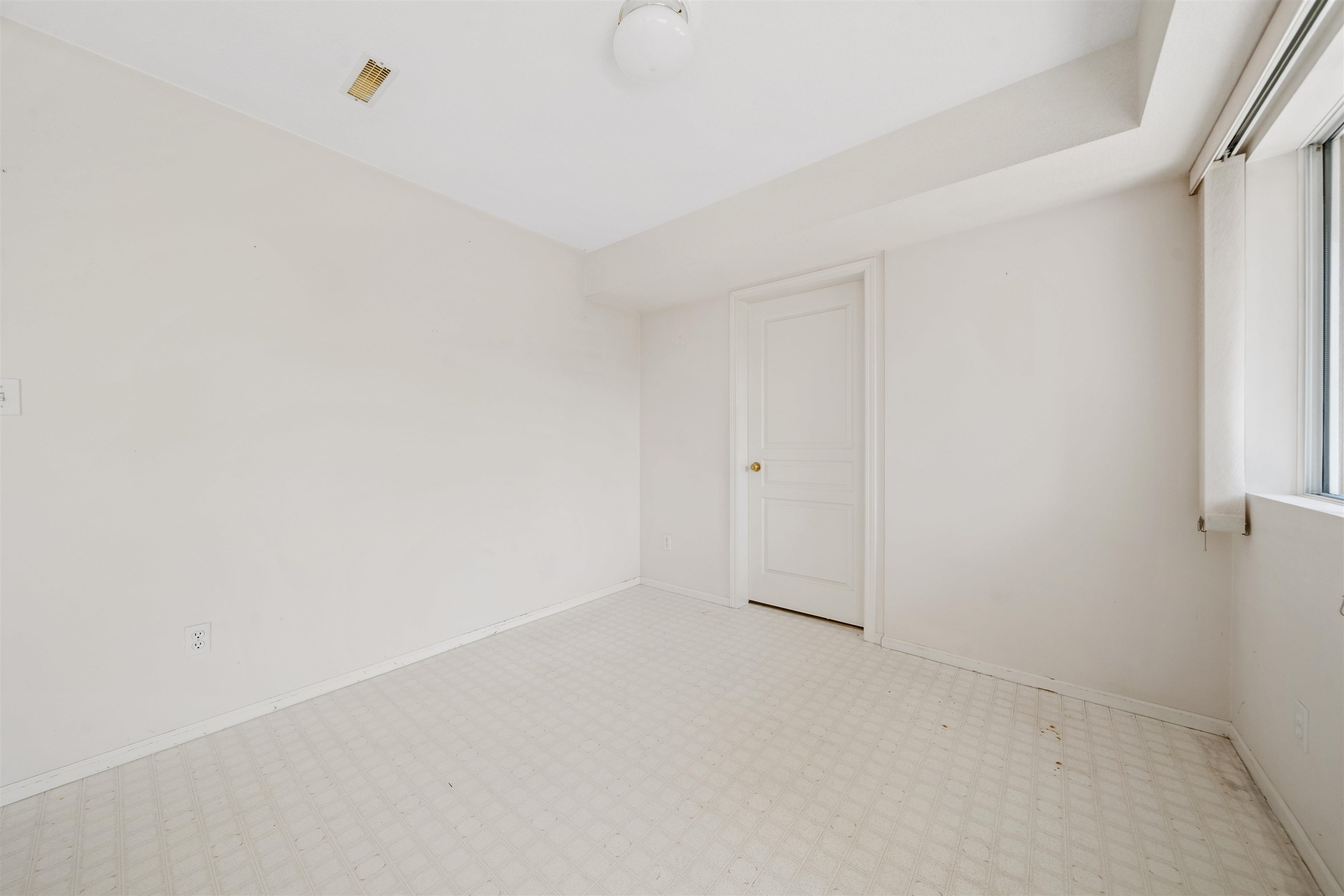2677 FORTRESS DRIVE