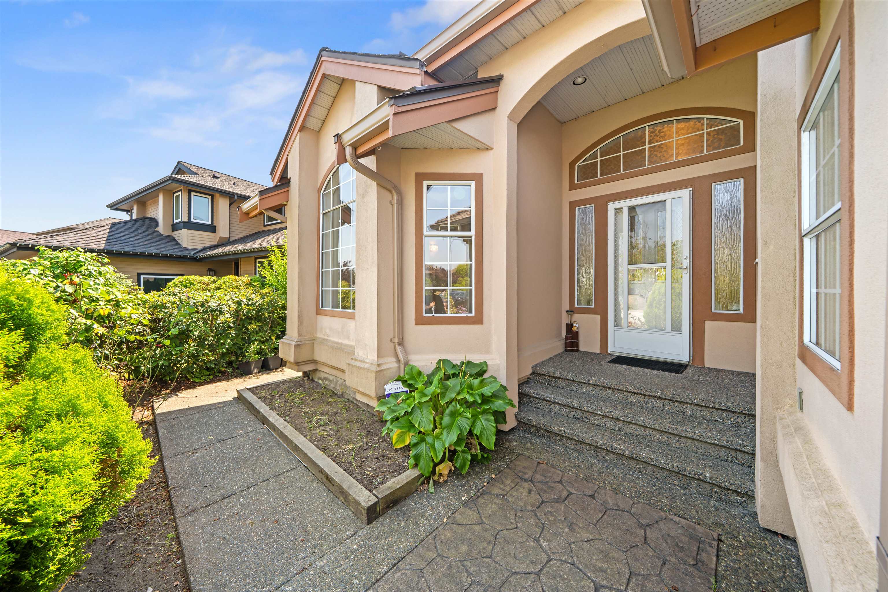 2677 FORTRESS DRIVE