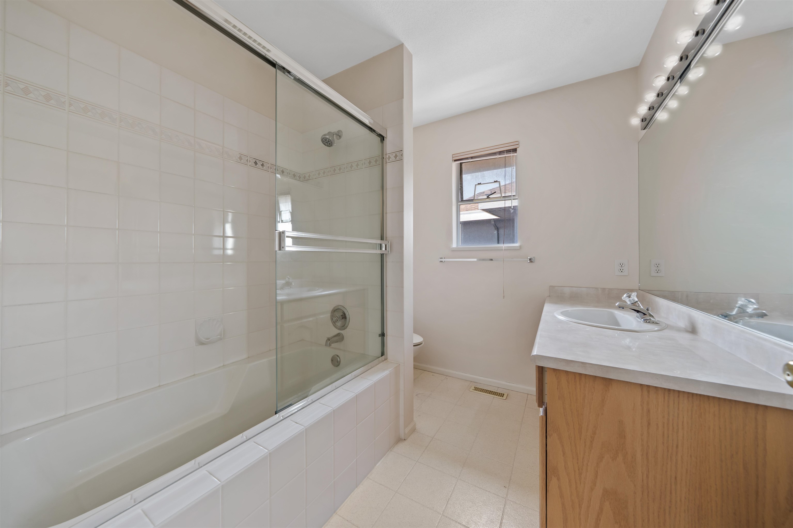 2677 FORTRESS DRIVE