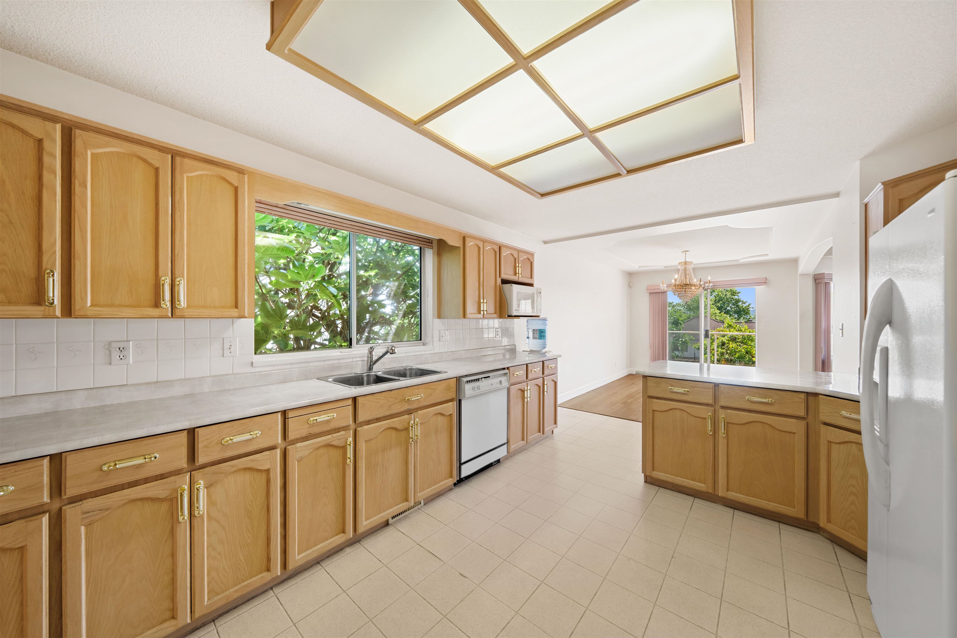 2677 FORTRESS DRIVE