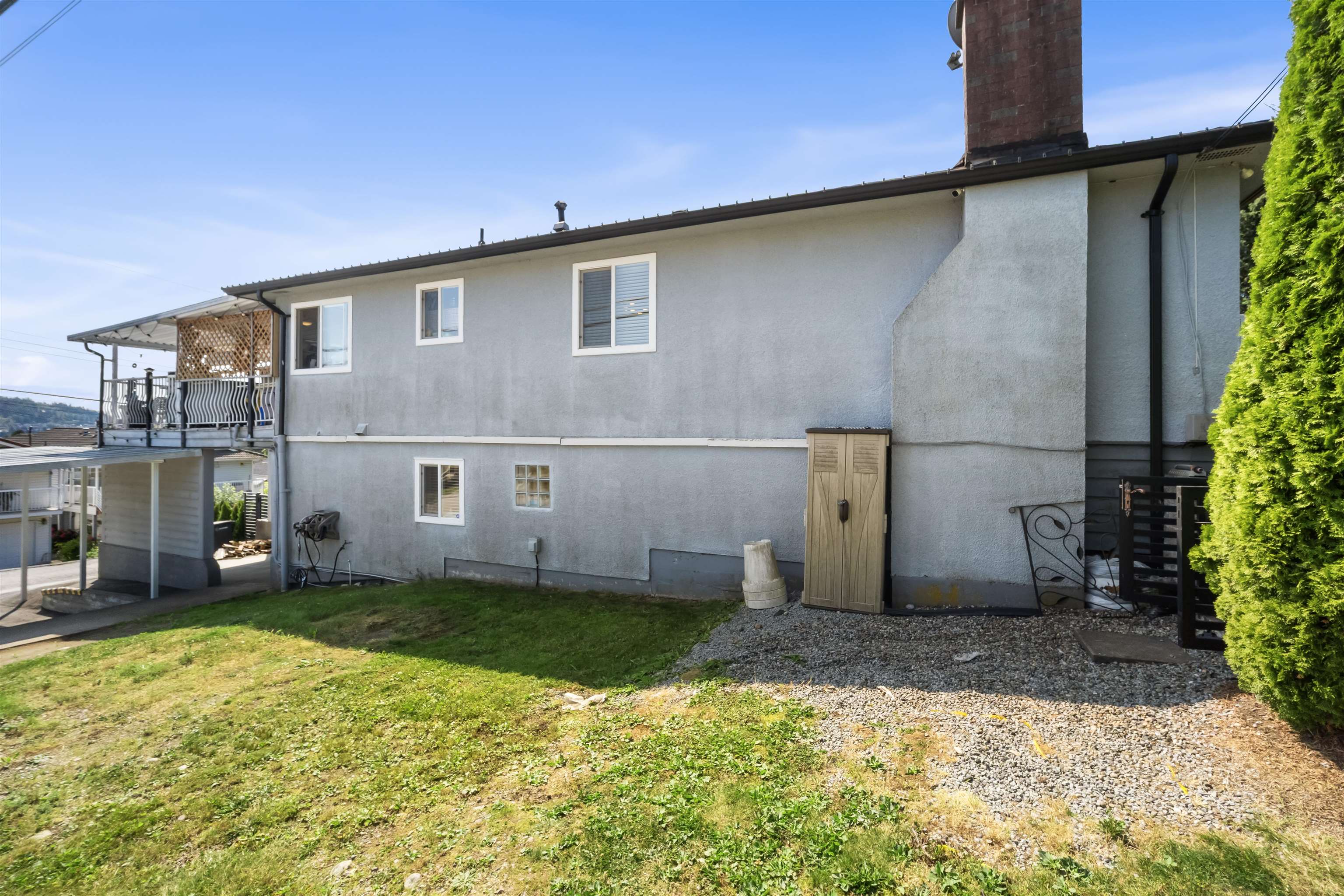 6 SEA AVENUE