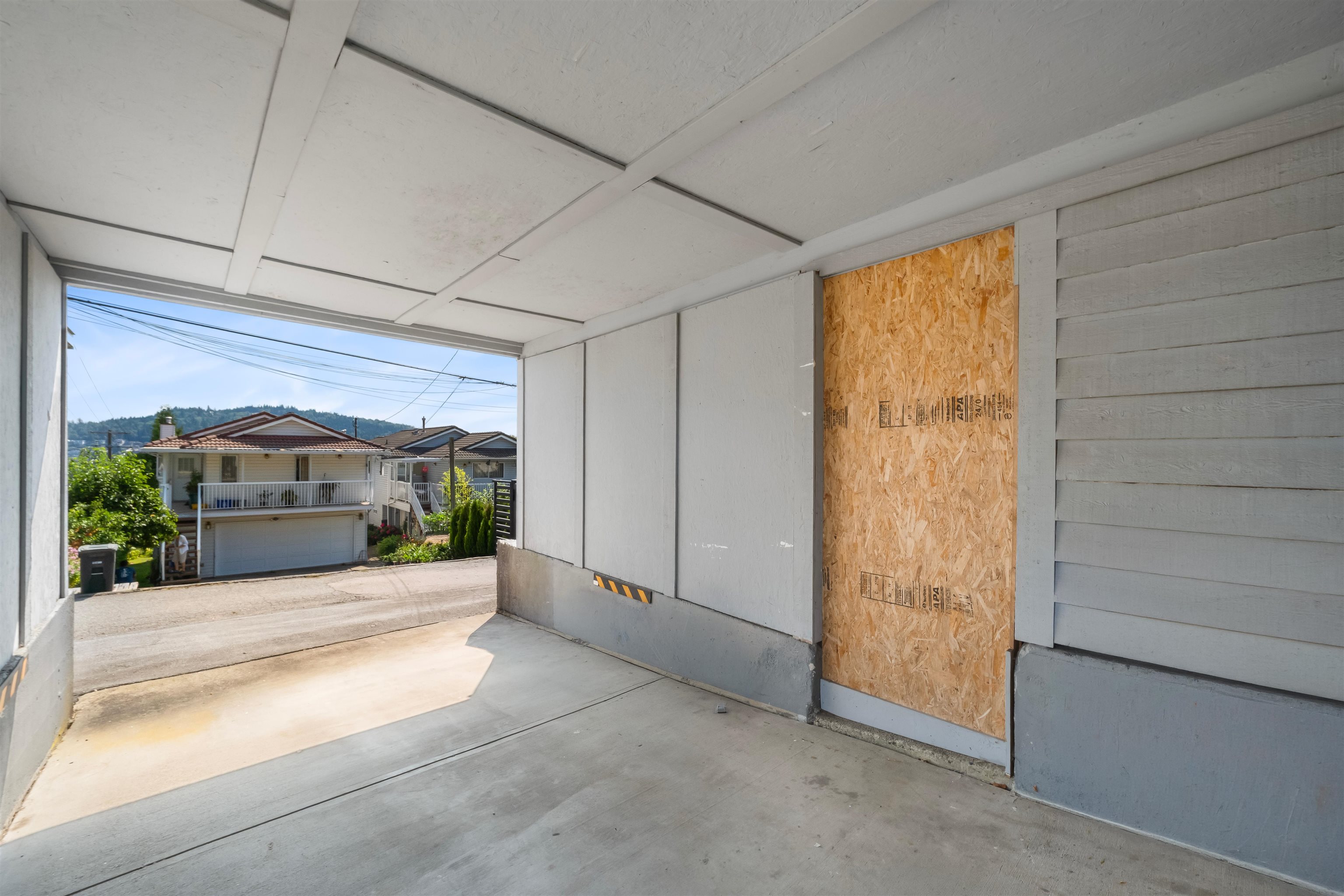 6 SEA AVENUE