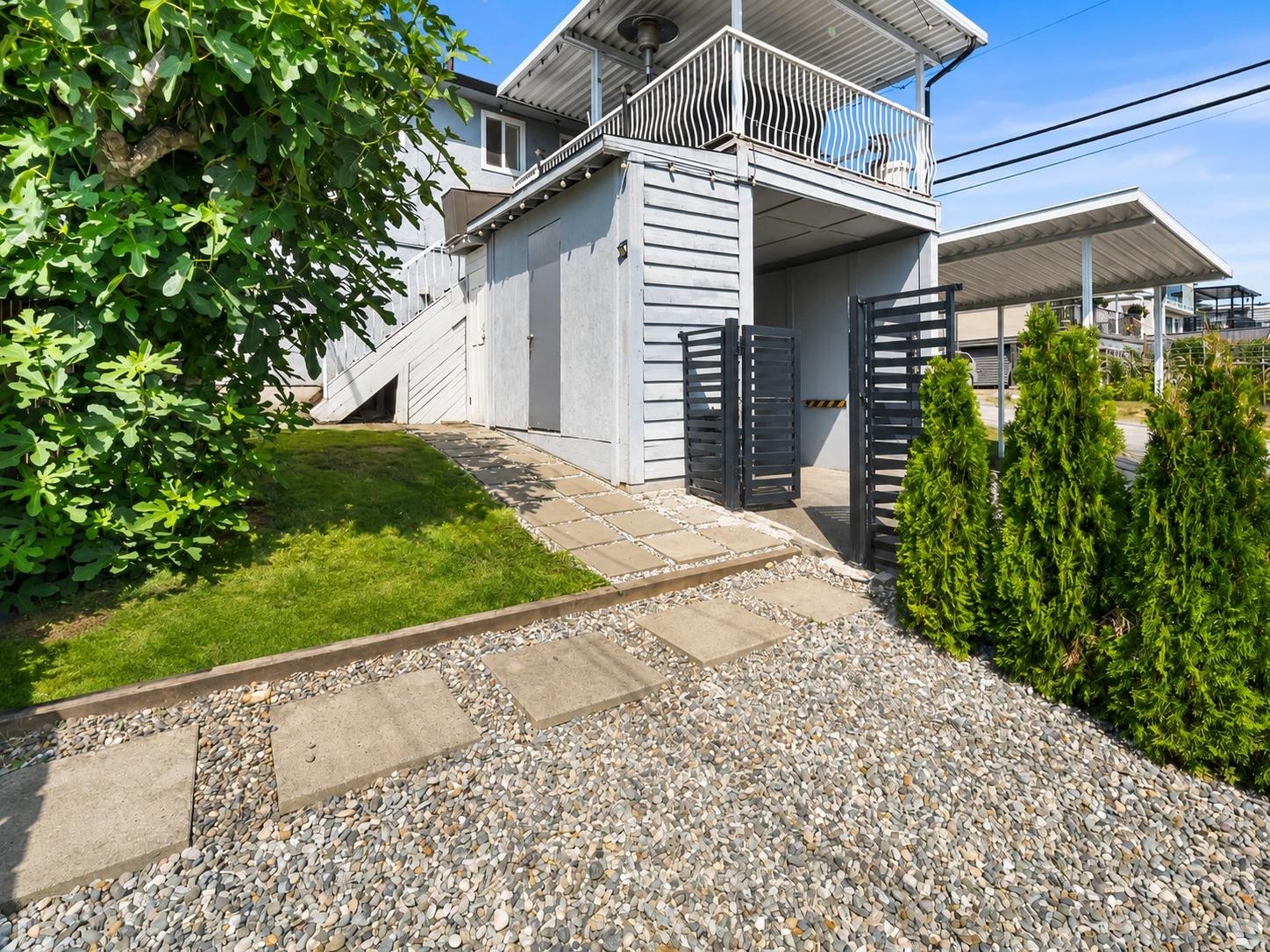 6 SEA AVENUE