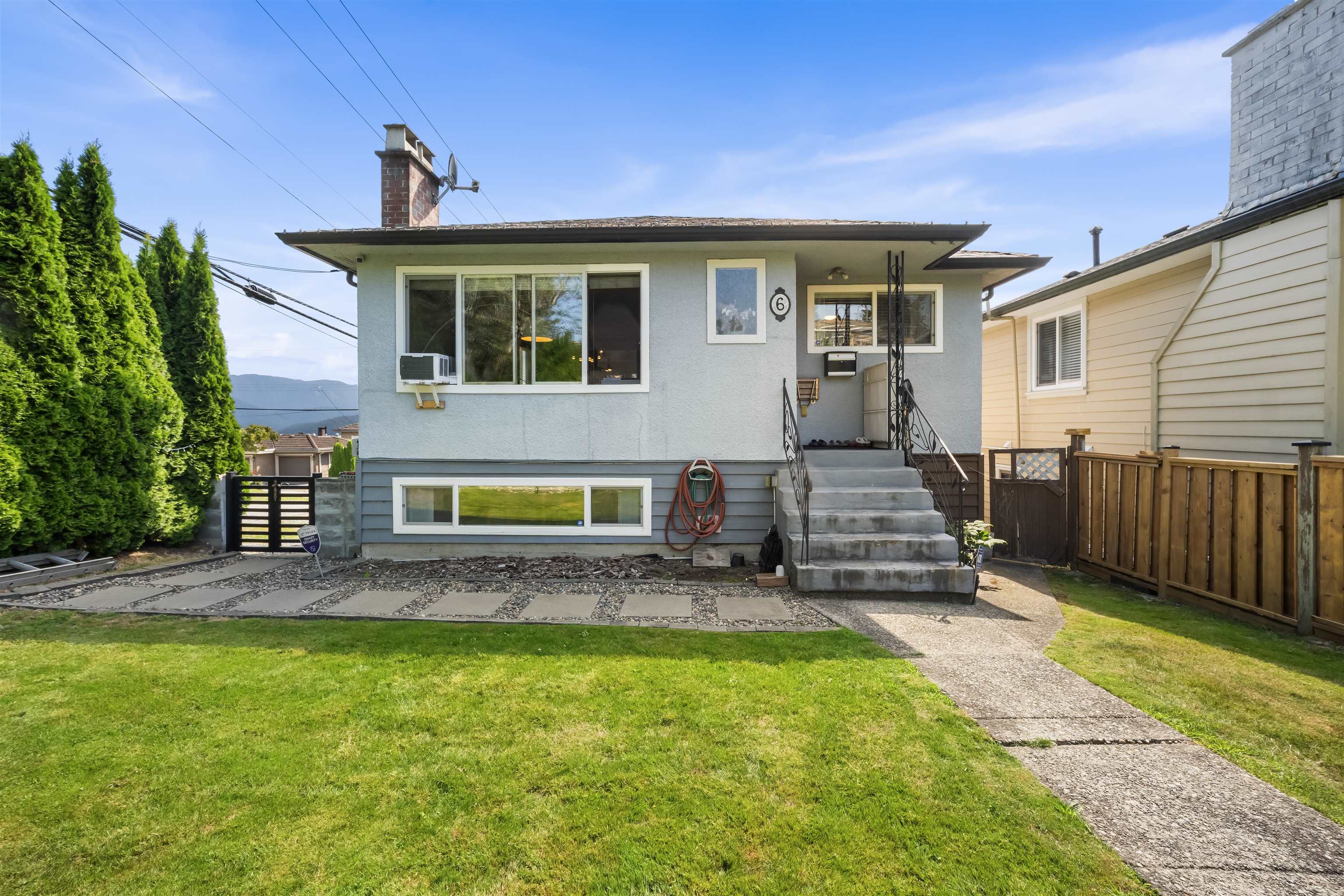 6 SEA AVENUE