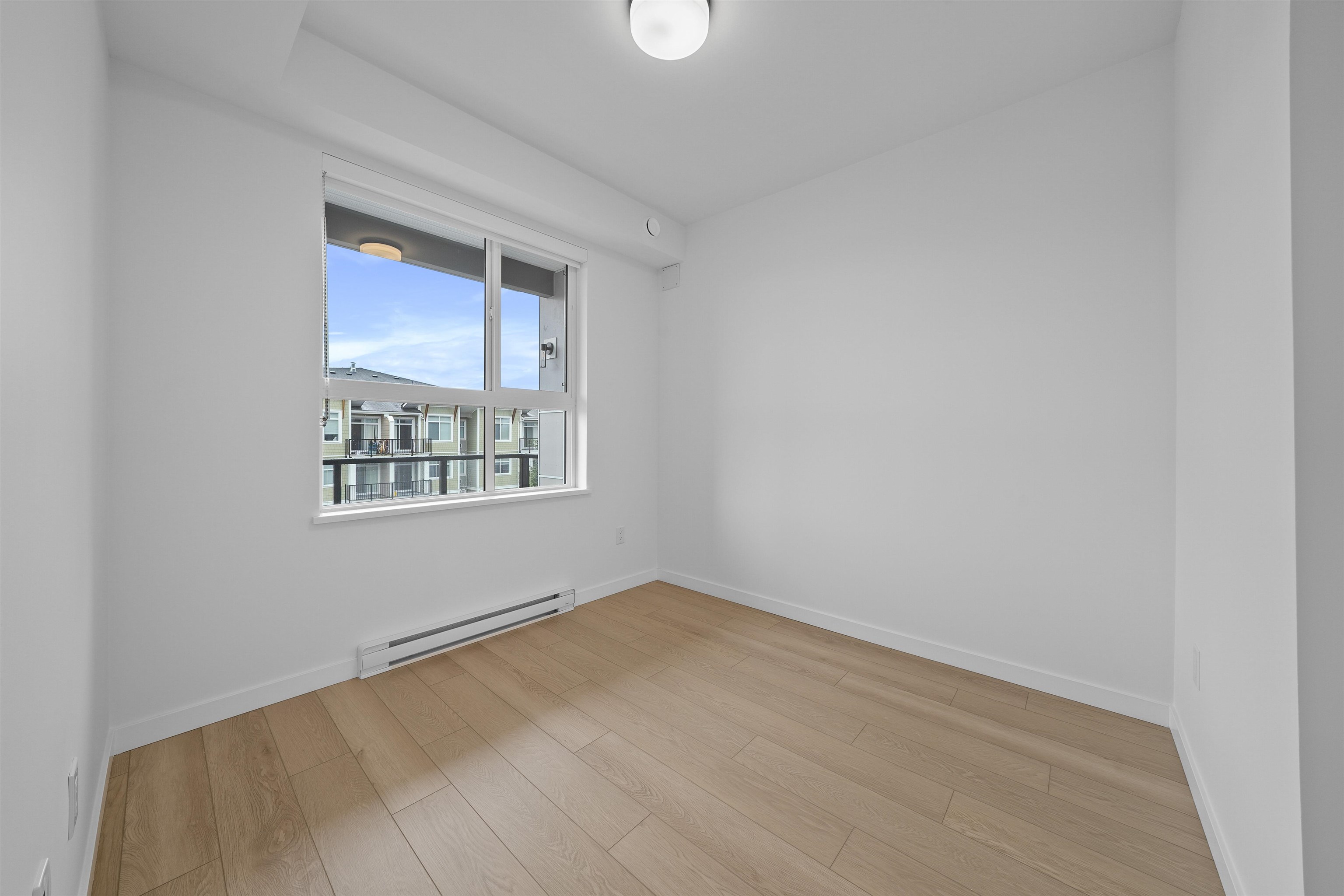 510 20695 EASTLEIGH CRESCENT
