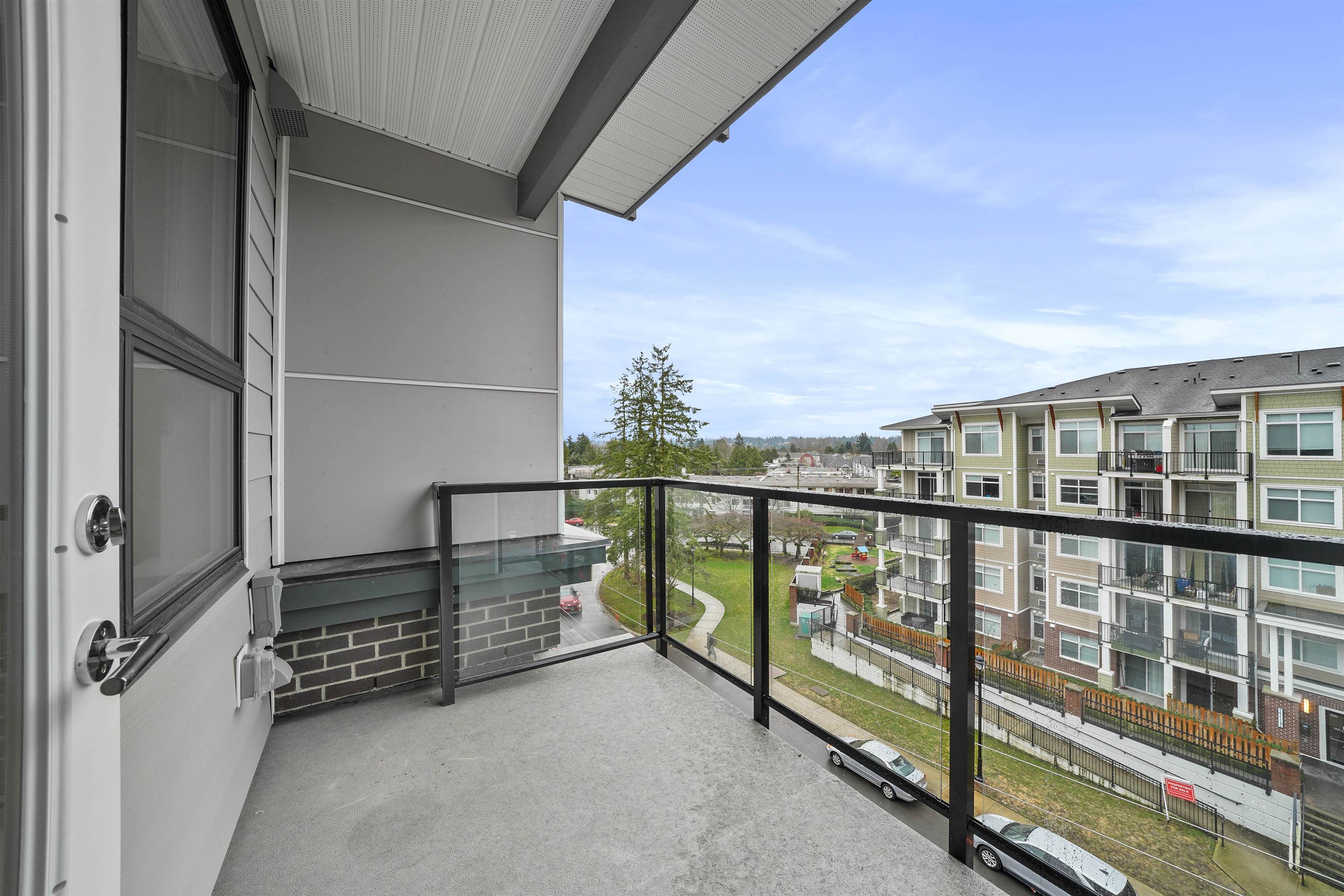 510 20695 EASTLEIGH CRESCENT