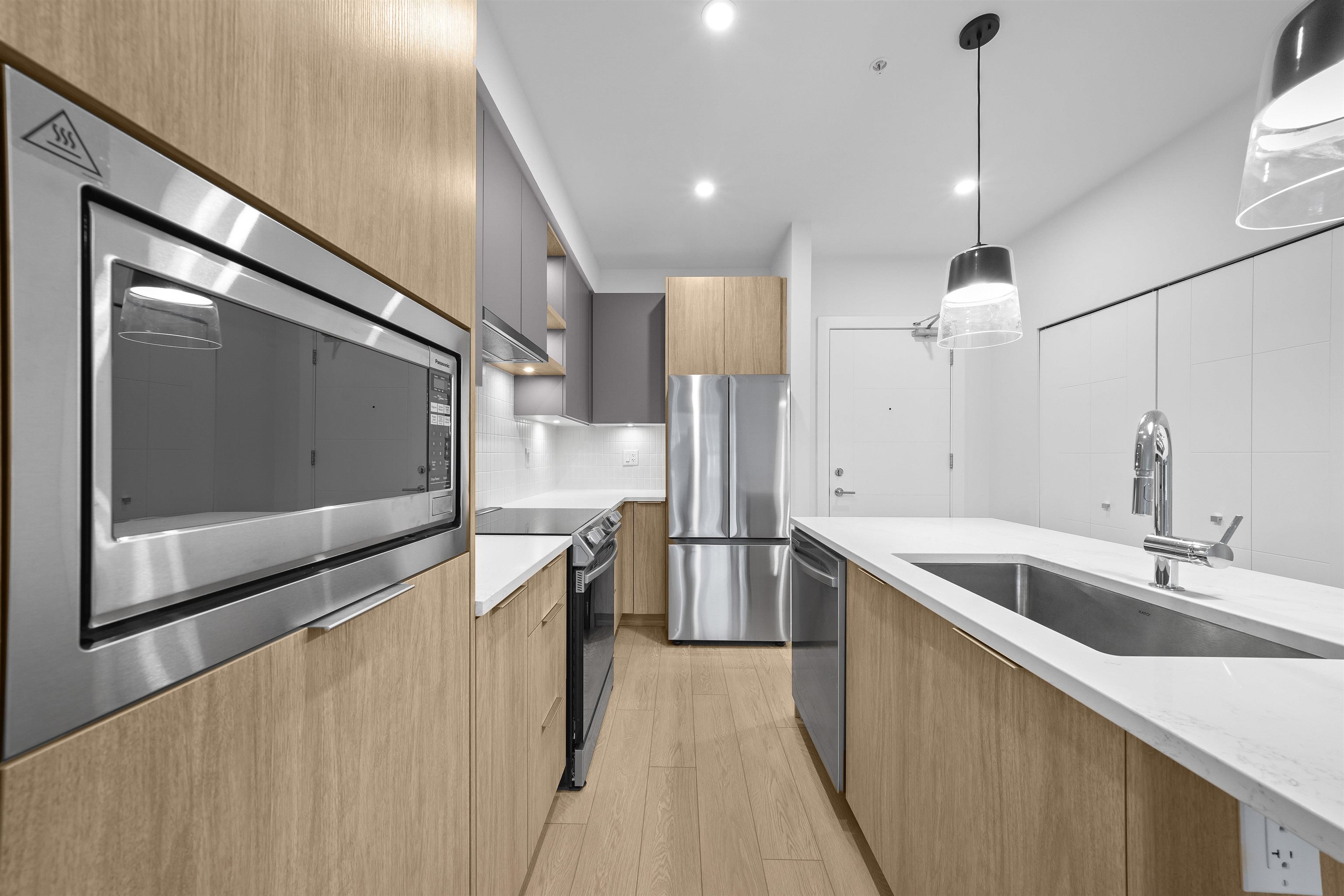 510 20695 EASTLEIGH CRESCENT