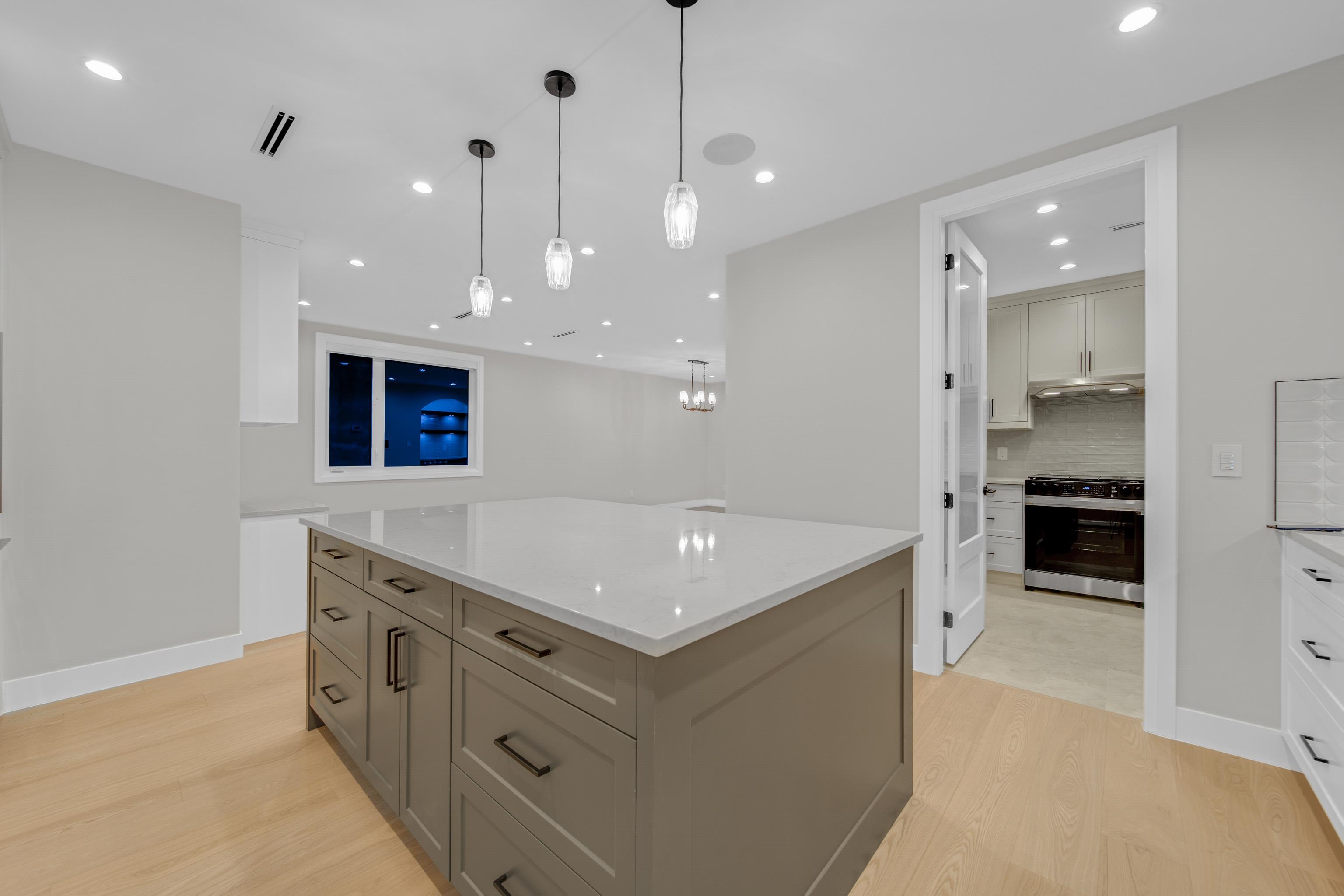 1 8408 17TH AVENUE