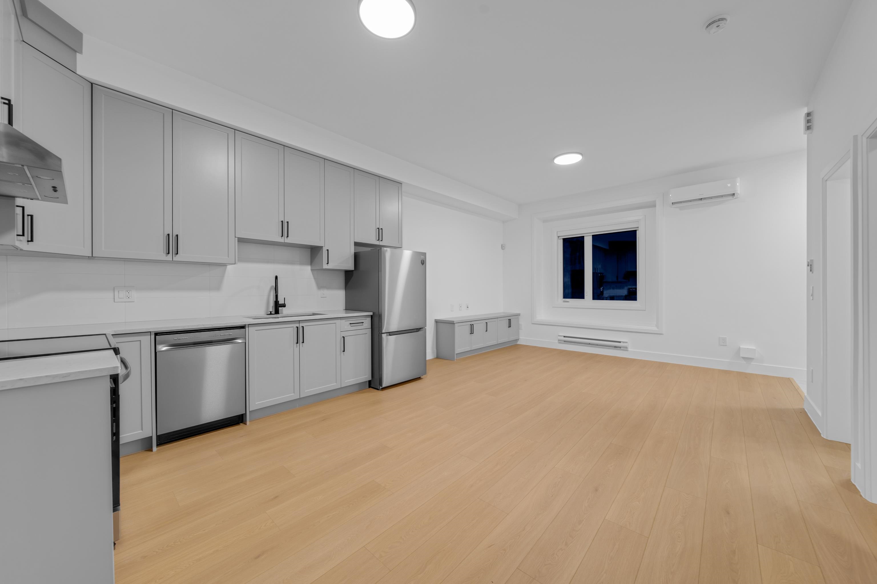 1 8408 17TH AVENUE