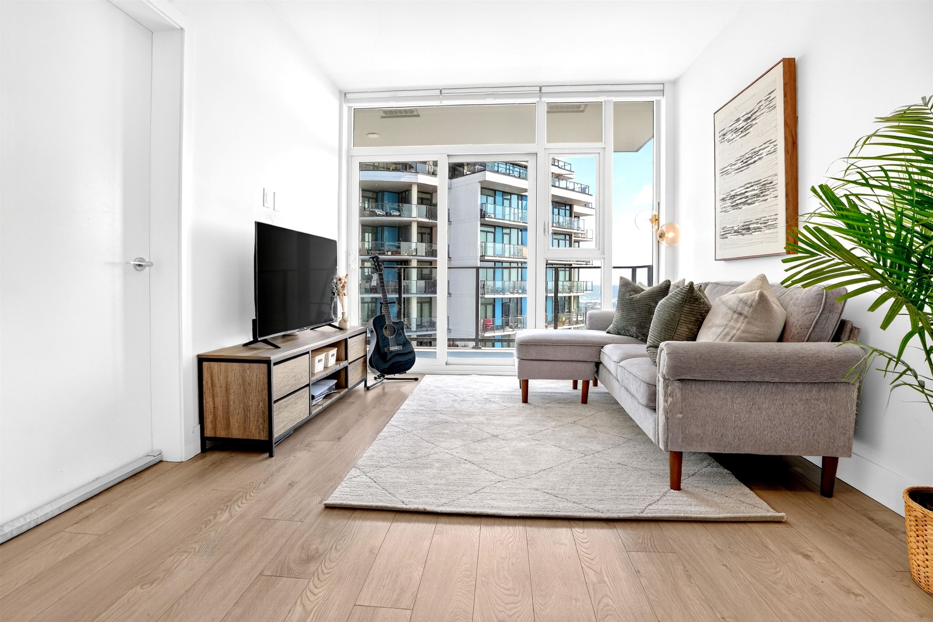 2906 7358 EDMONDS STREET