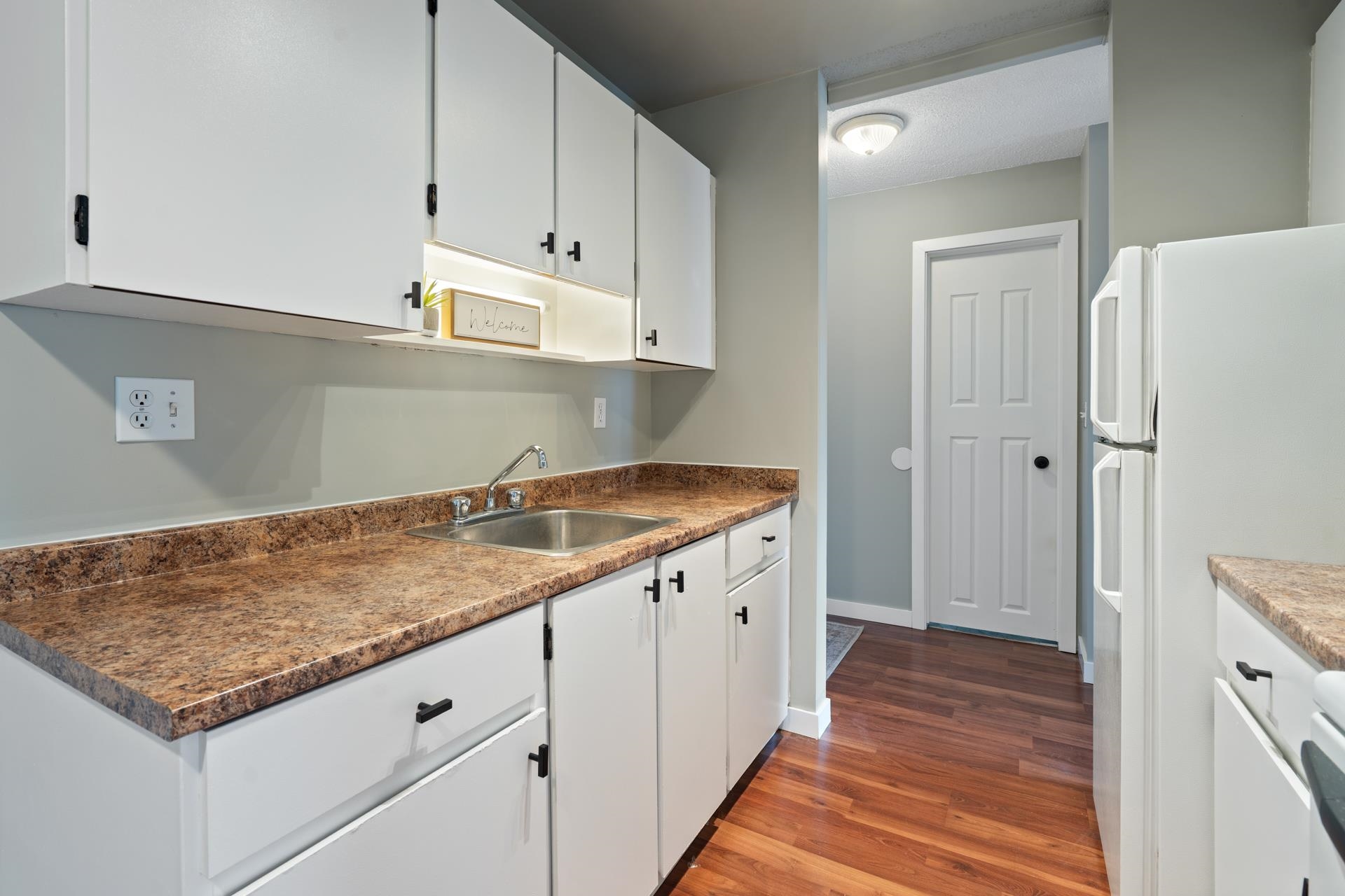 327 1783 -ROSEDALE NO 9 HIGHWAY