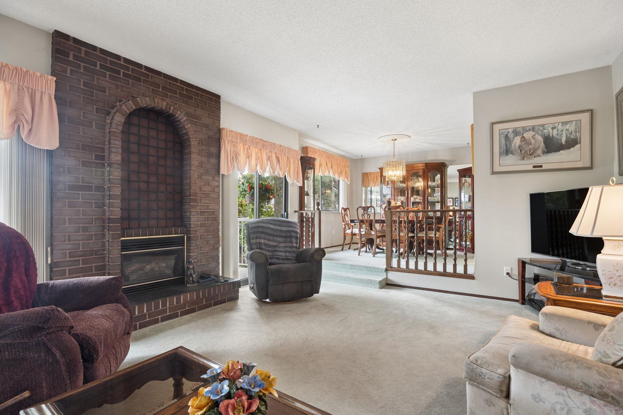 3225 PINDA DRIVE