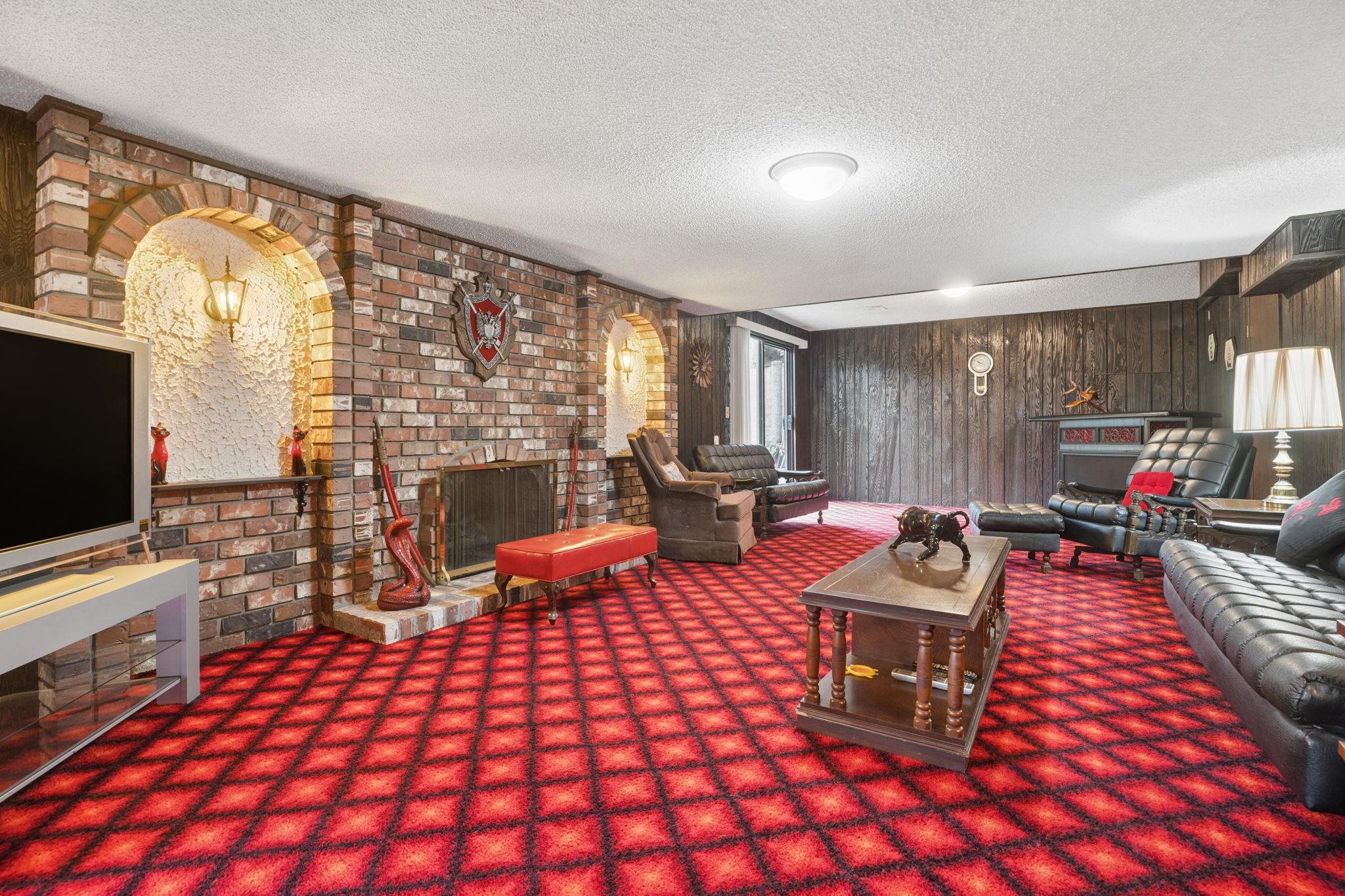 3225 PINDA DRIVE