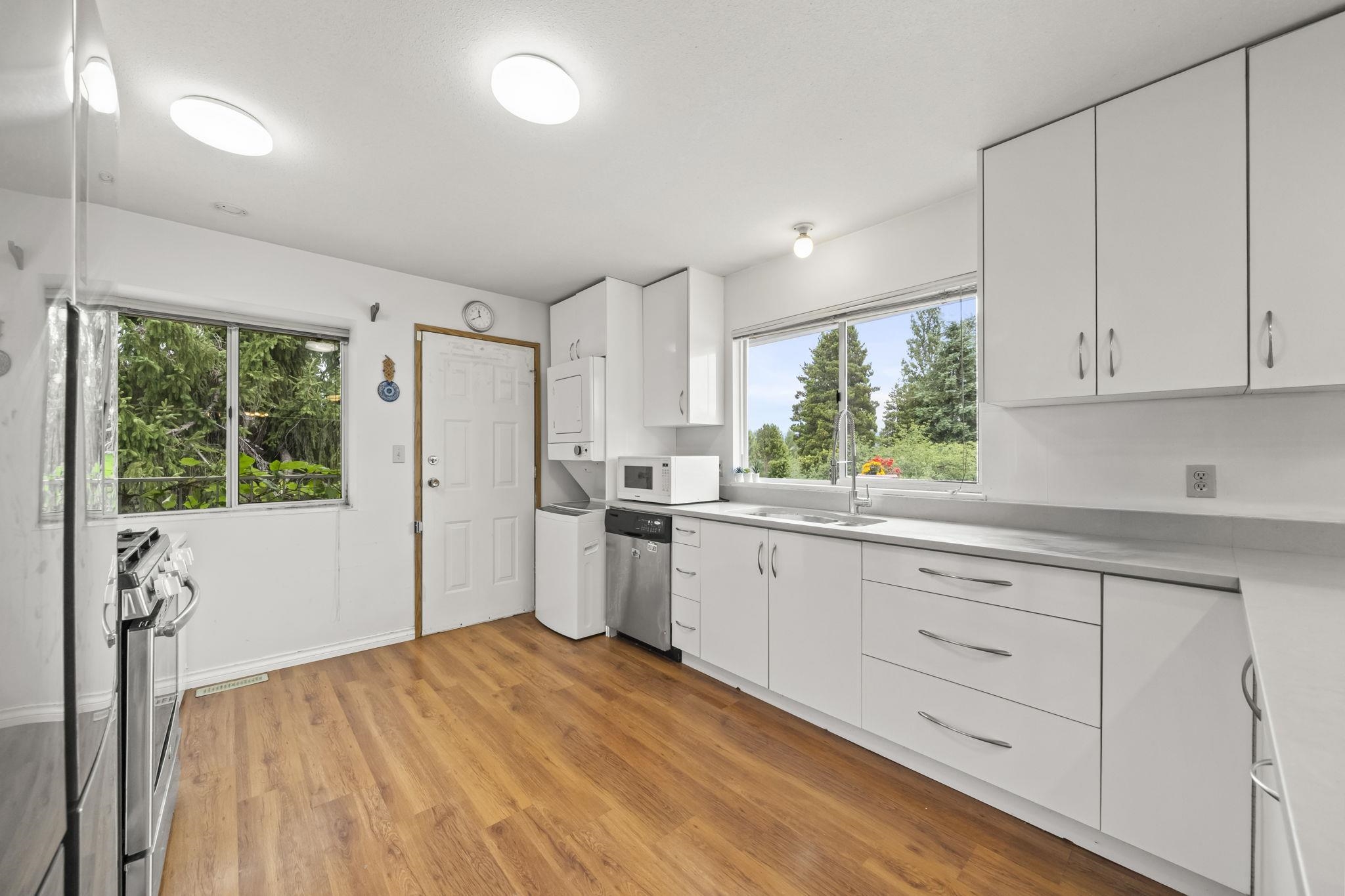 1125 CECILE DRIVE