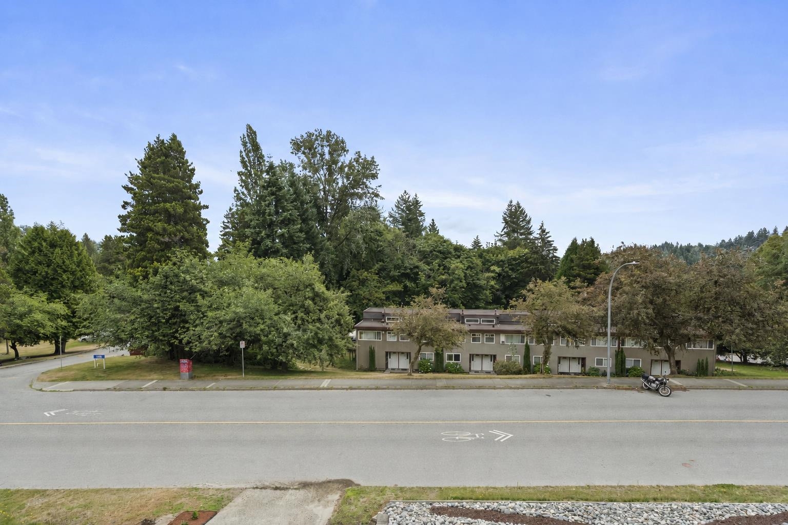 1125 CECILE DRIVE