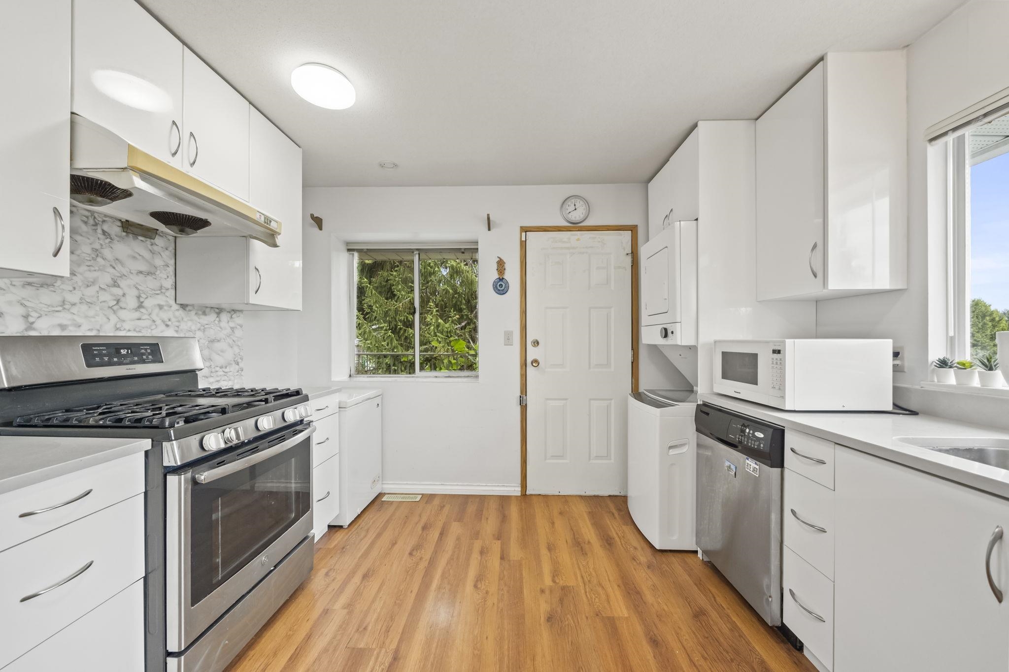 1125 CECILE DRIVE
