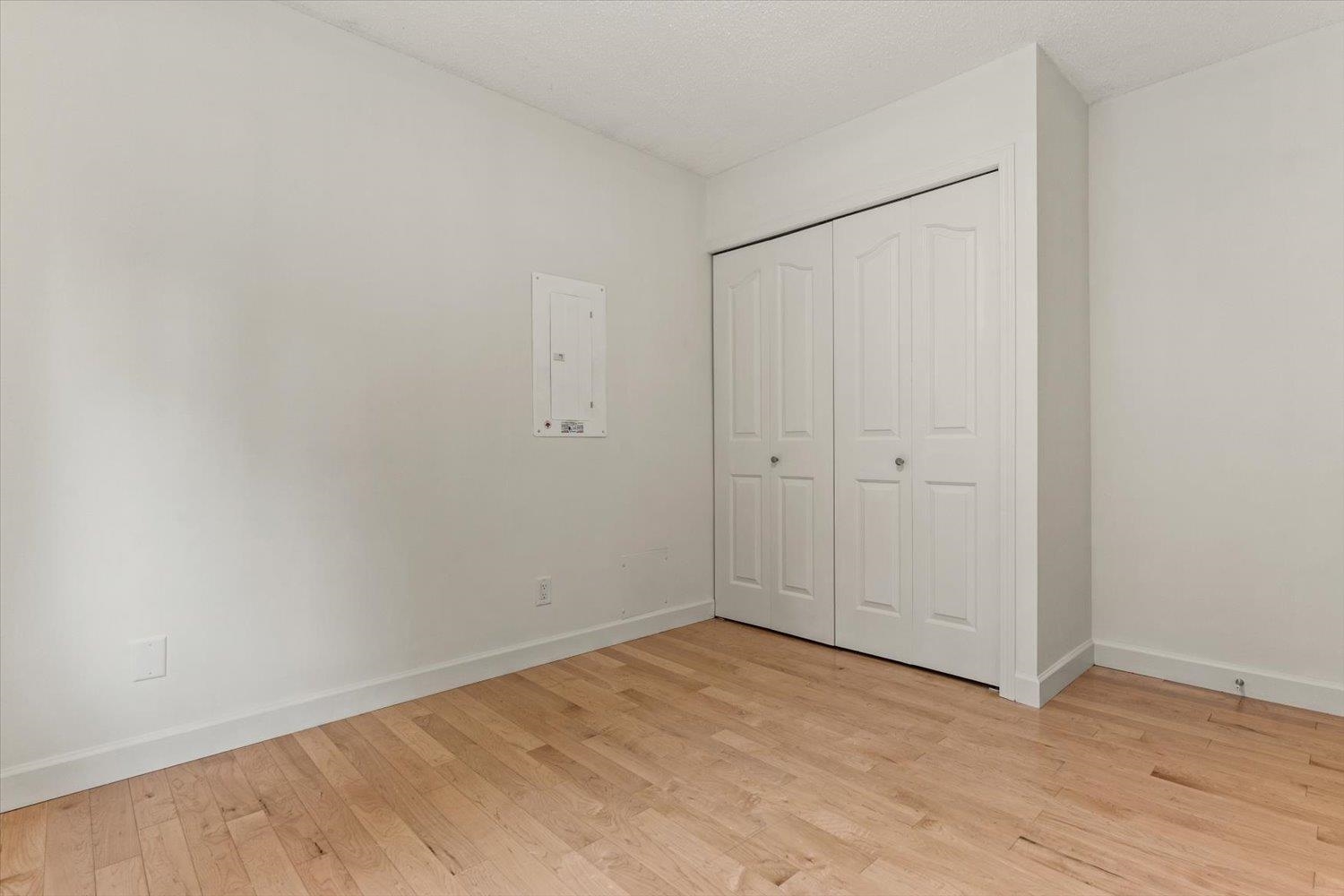 2470 WOODSTOCK DRIVE