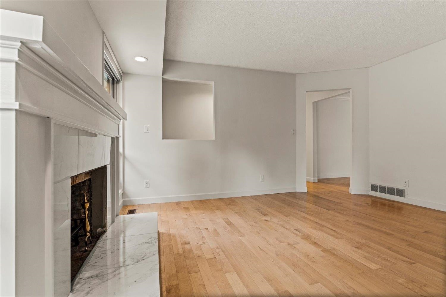 2470 WOODSTOCK DRIVE
