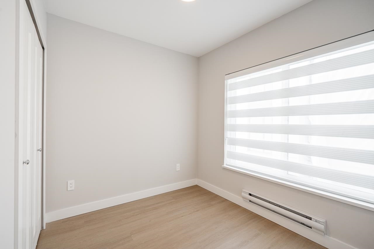 304 3050 KINGSWAY