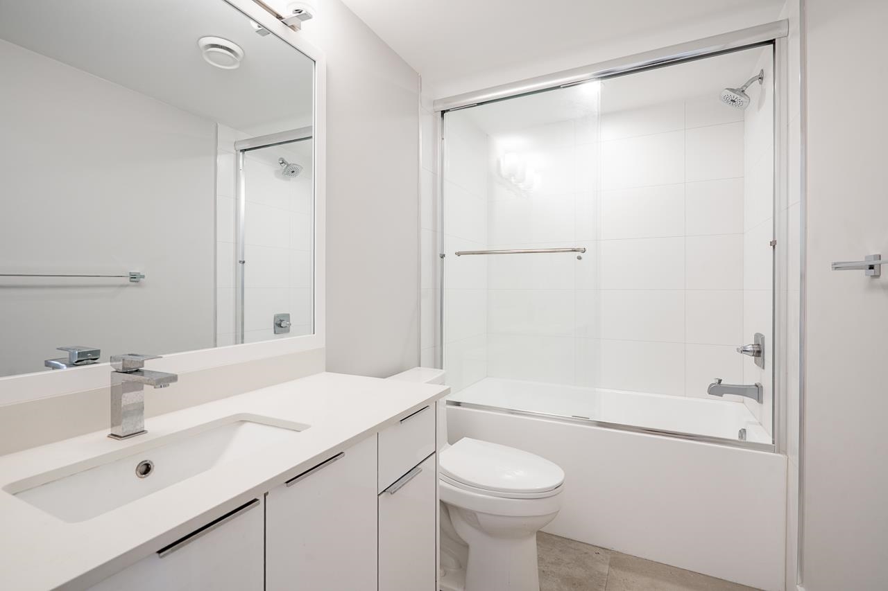 304 3050 KINGSWAY