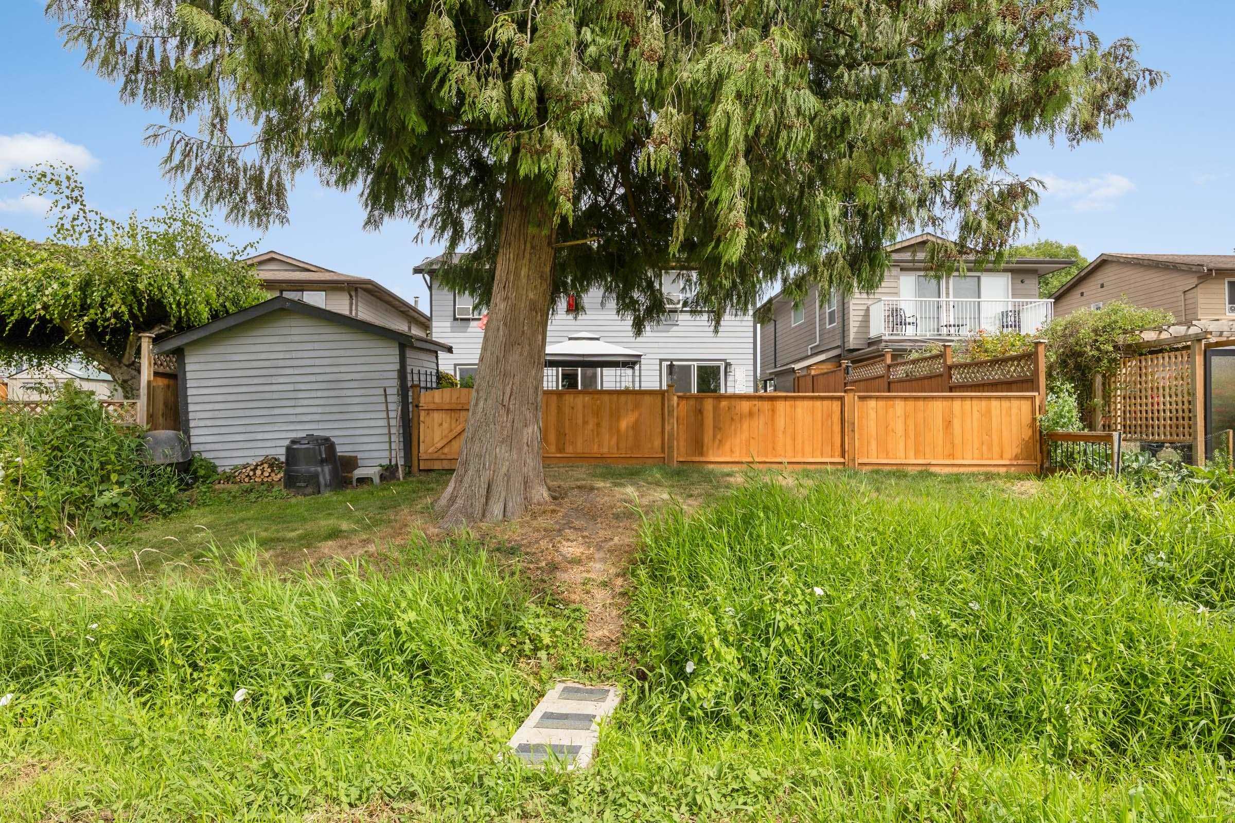 11761 190 STREET