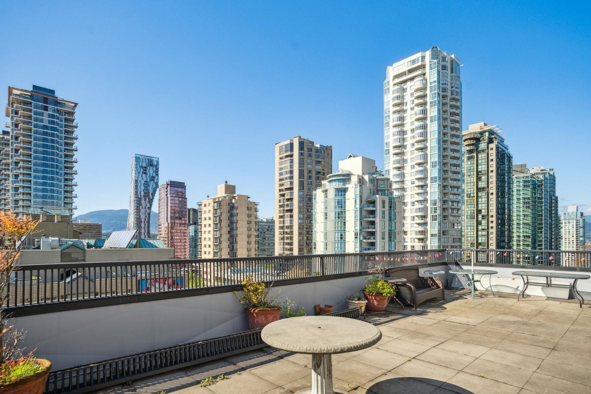 1270 ROBSON STREET