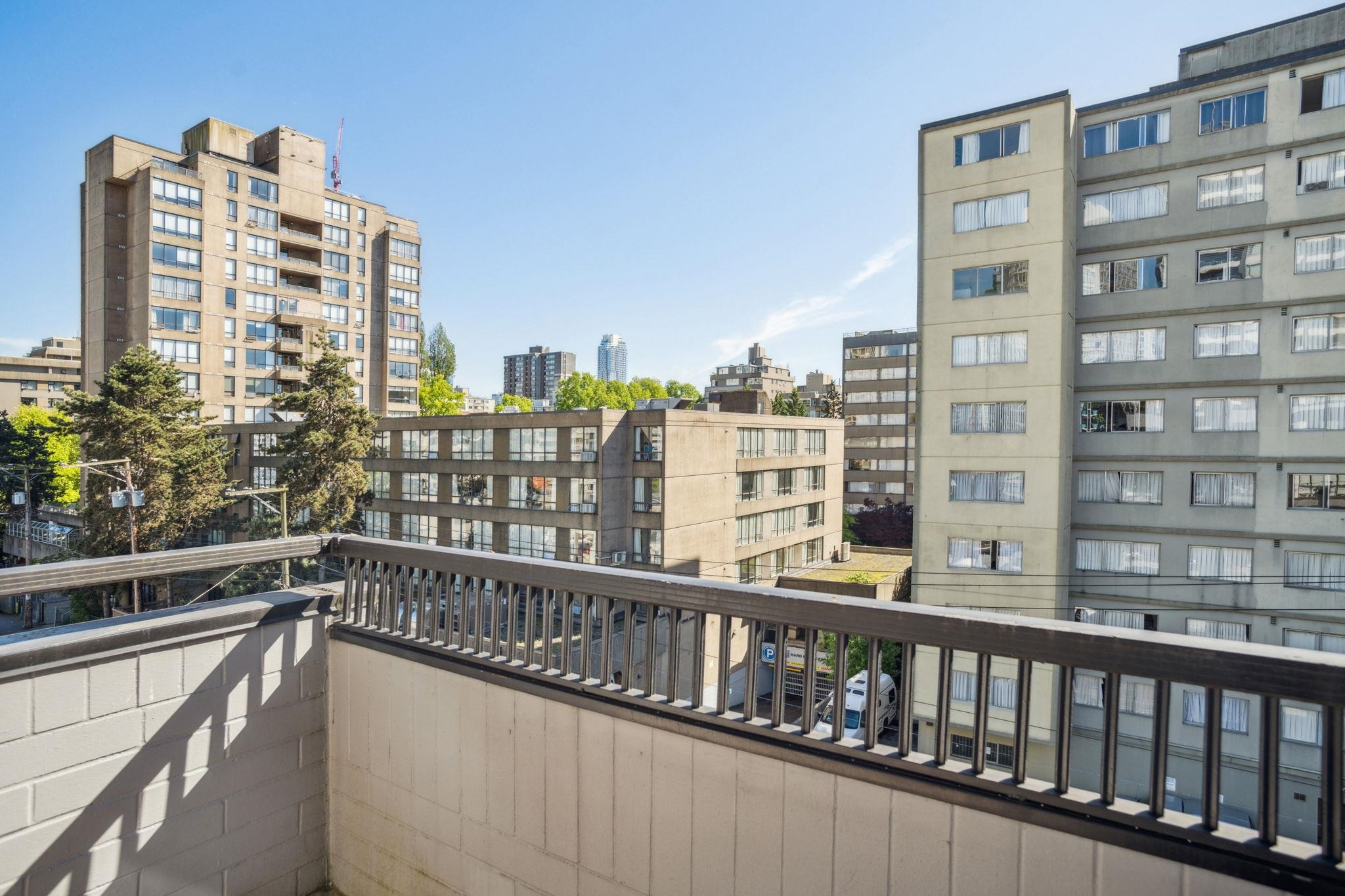 1270 ROBSON STREET