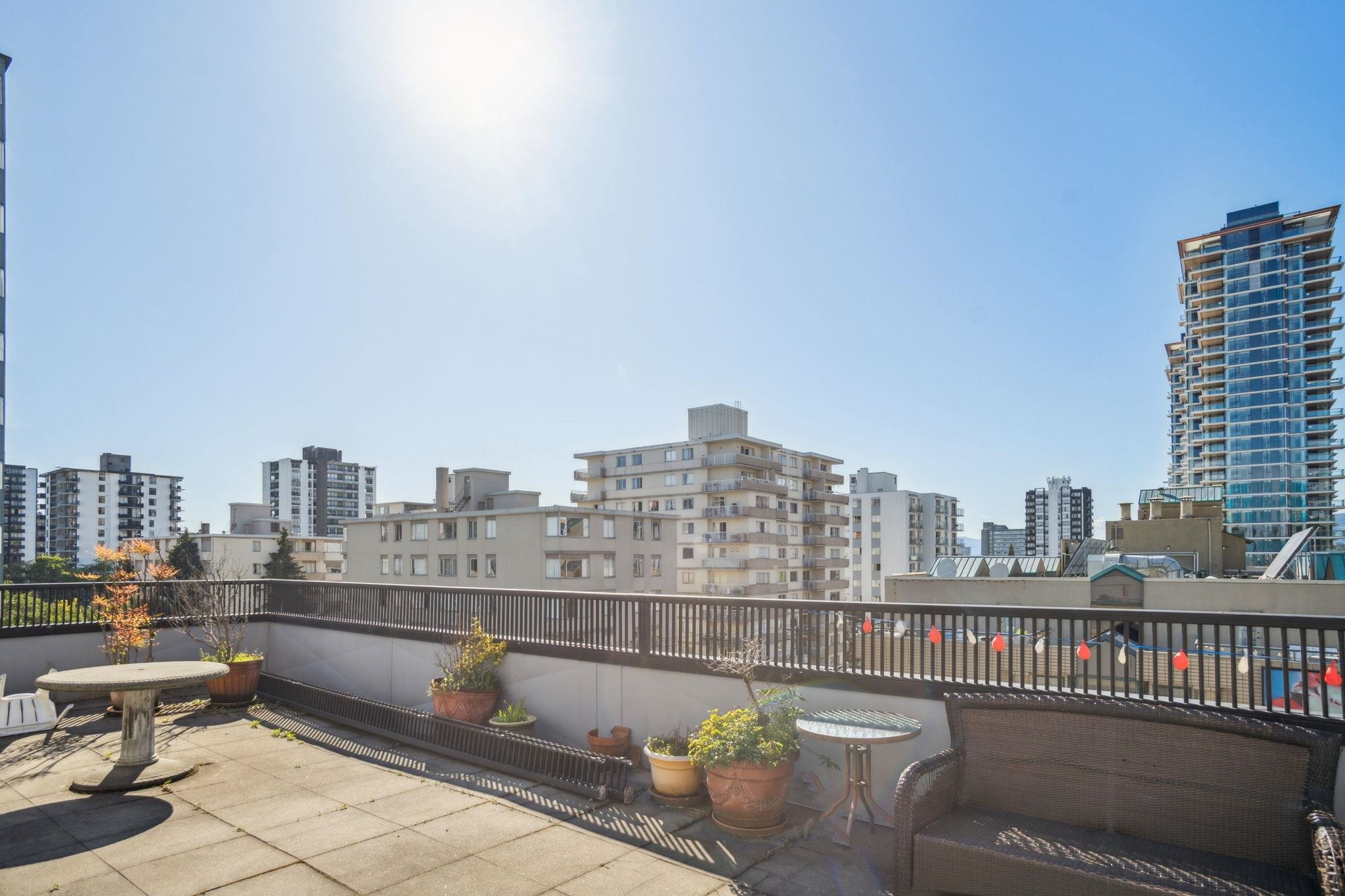 1270 ROBSON STREET