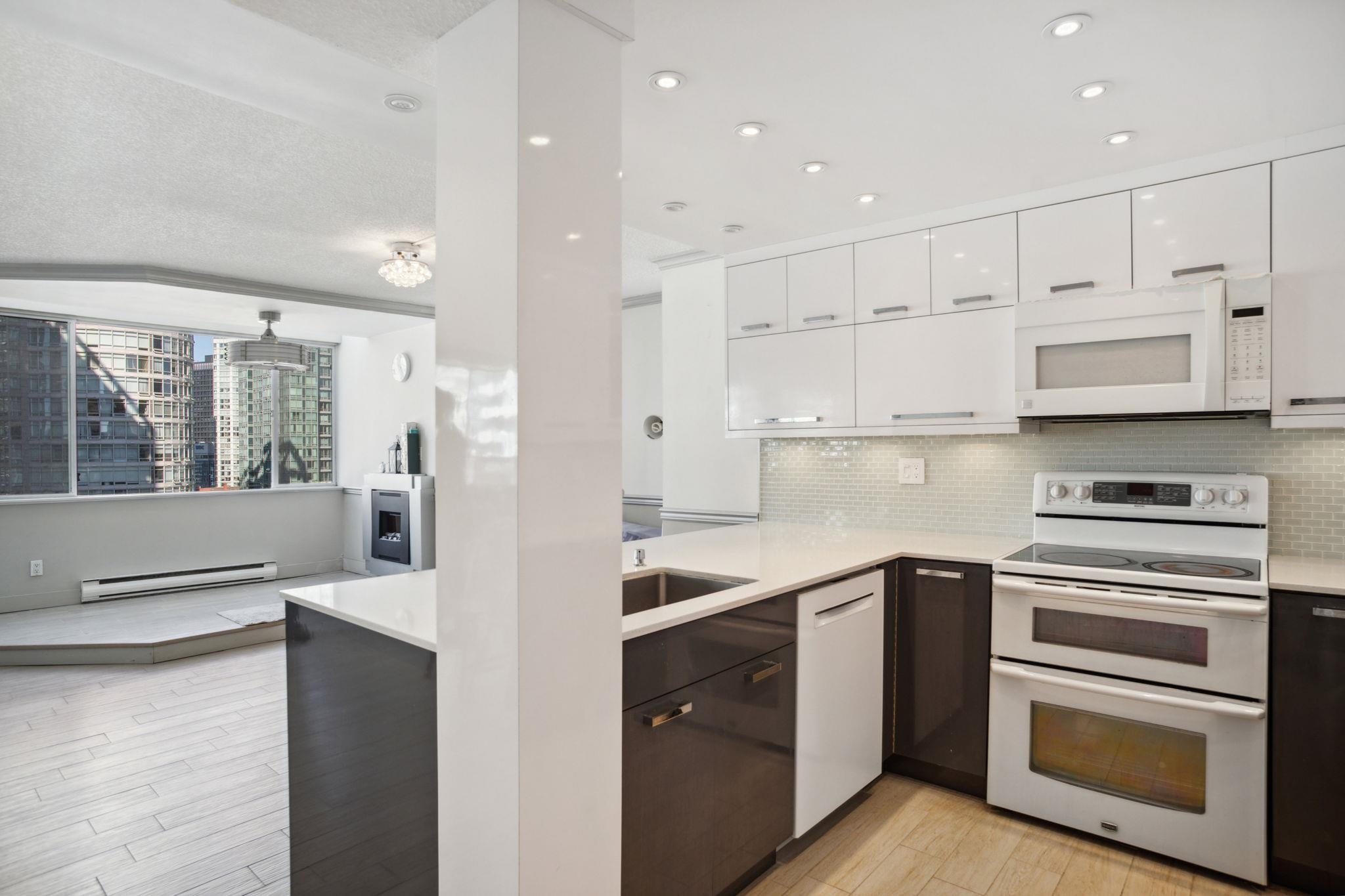 1270 ROBSON STREET