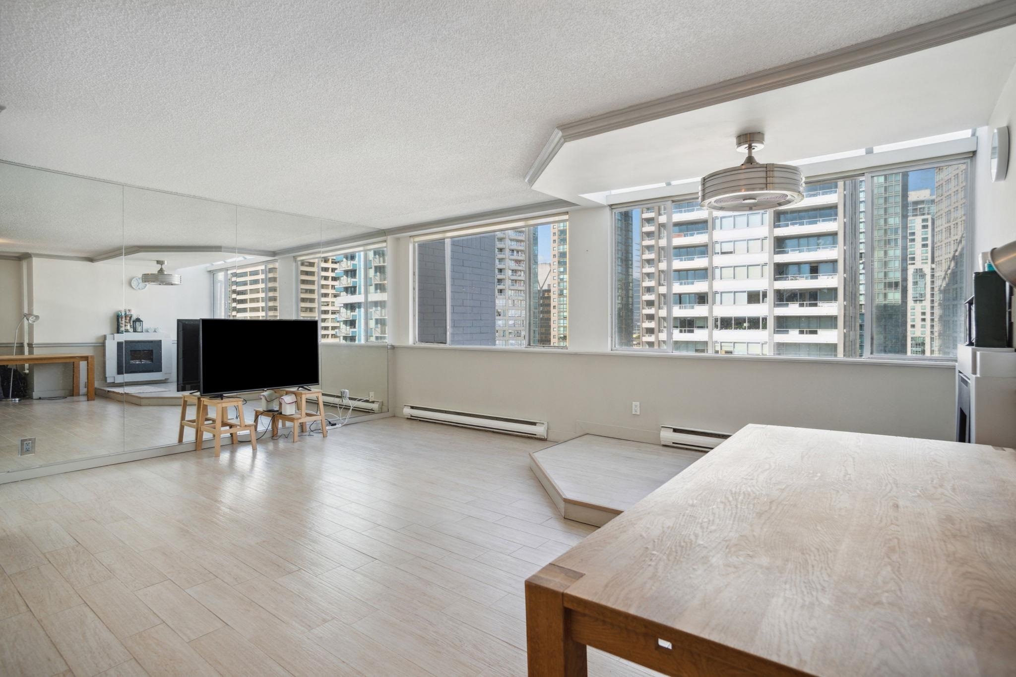 1270 ROBSON STREET