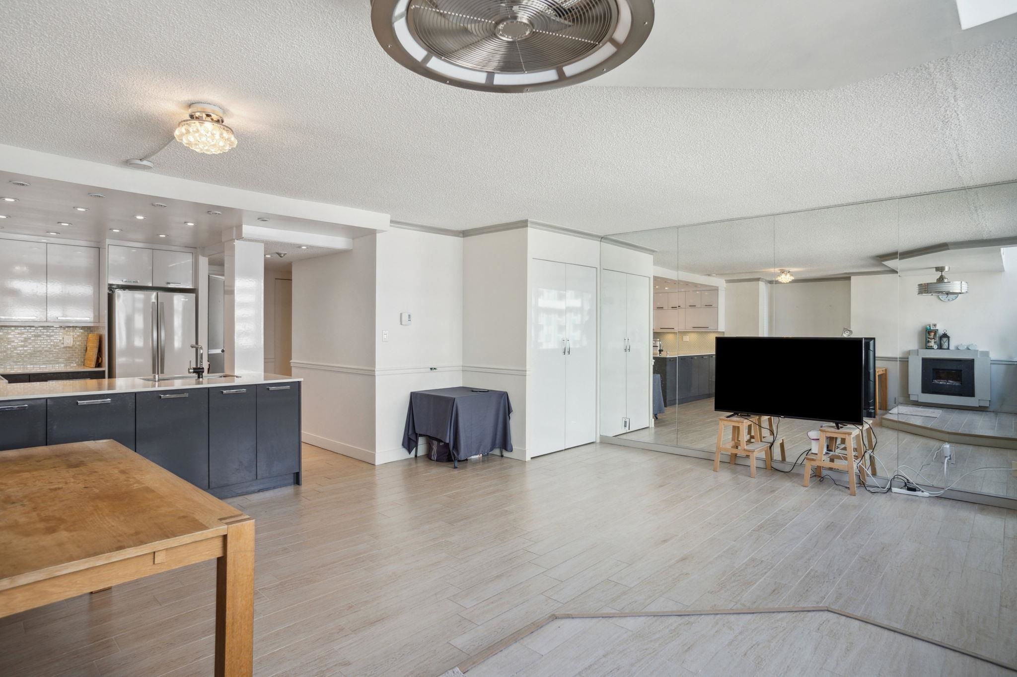 1270 ROBSON STREET