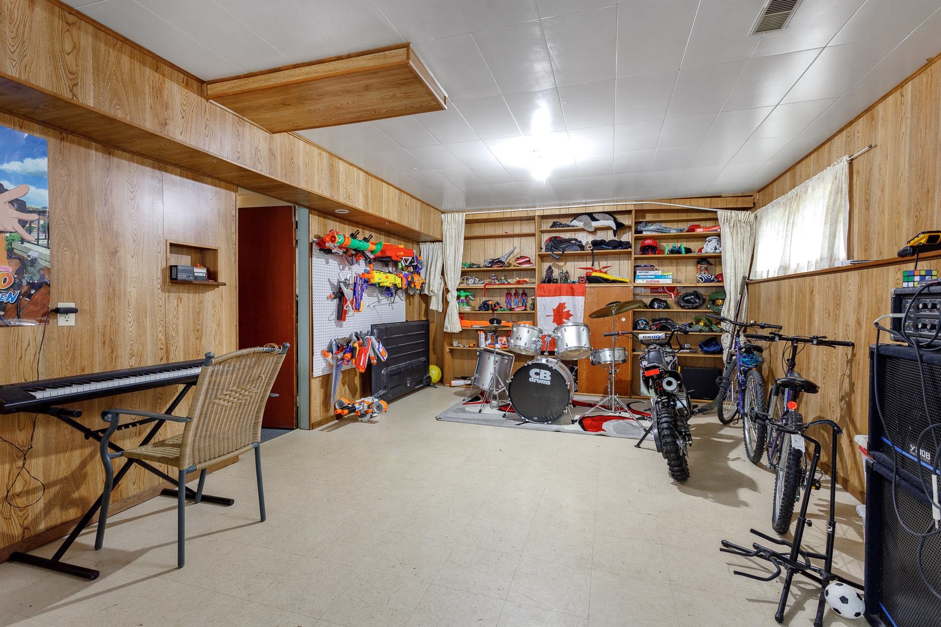 815 SEYMOUR DRIVE