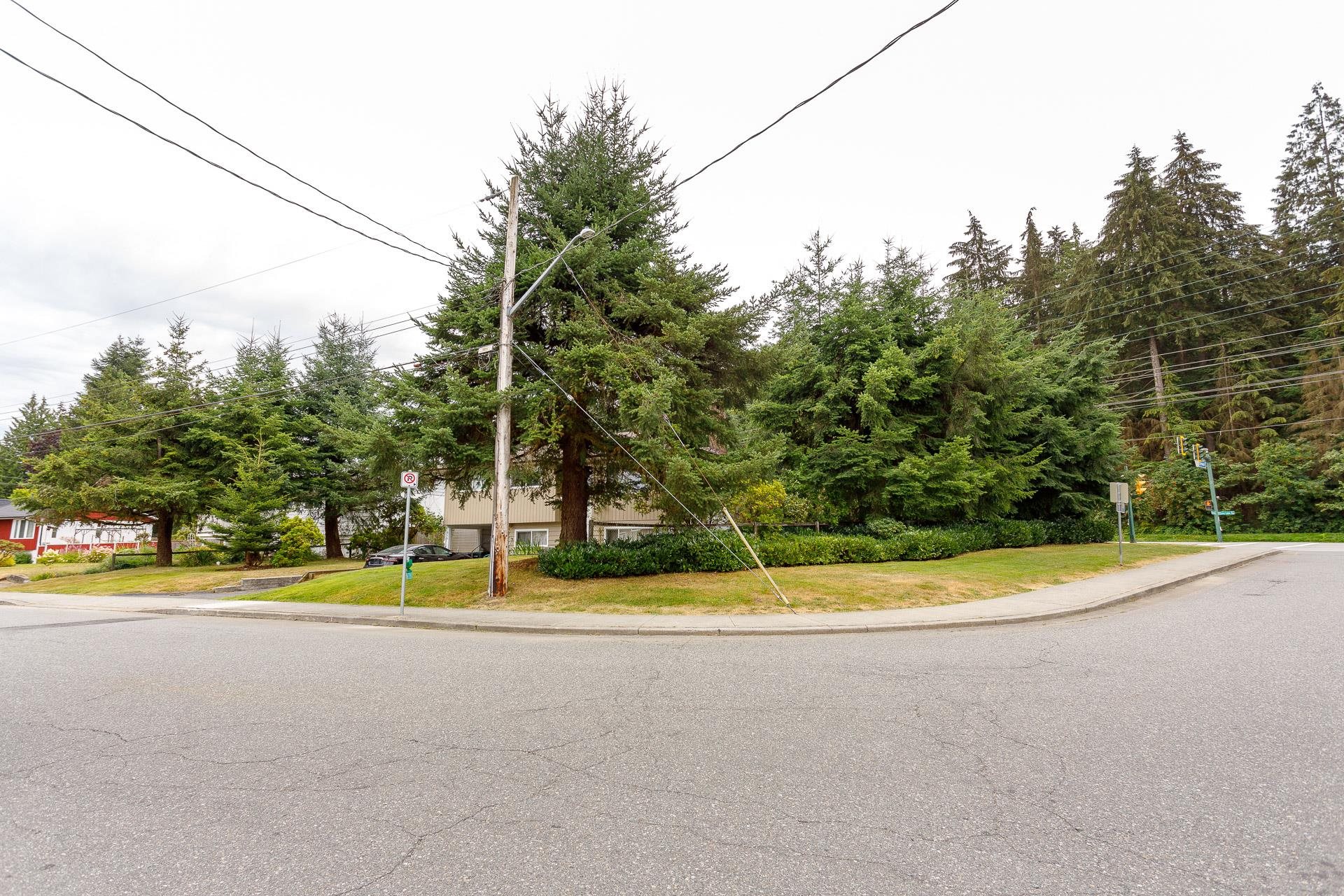 815 SEYMOUR DRIVE