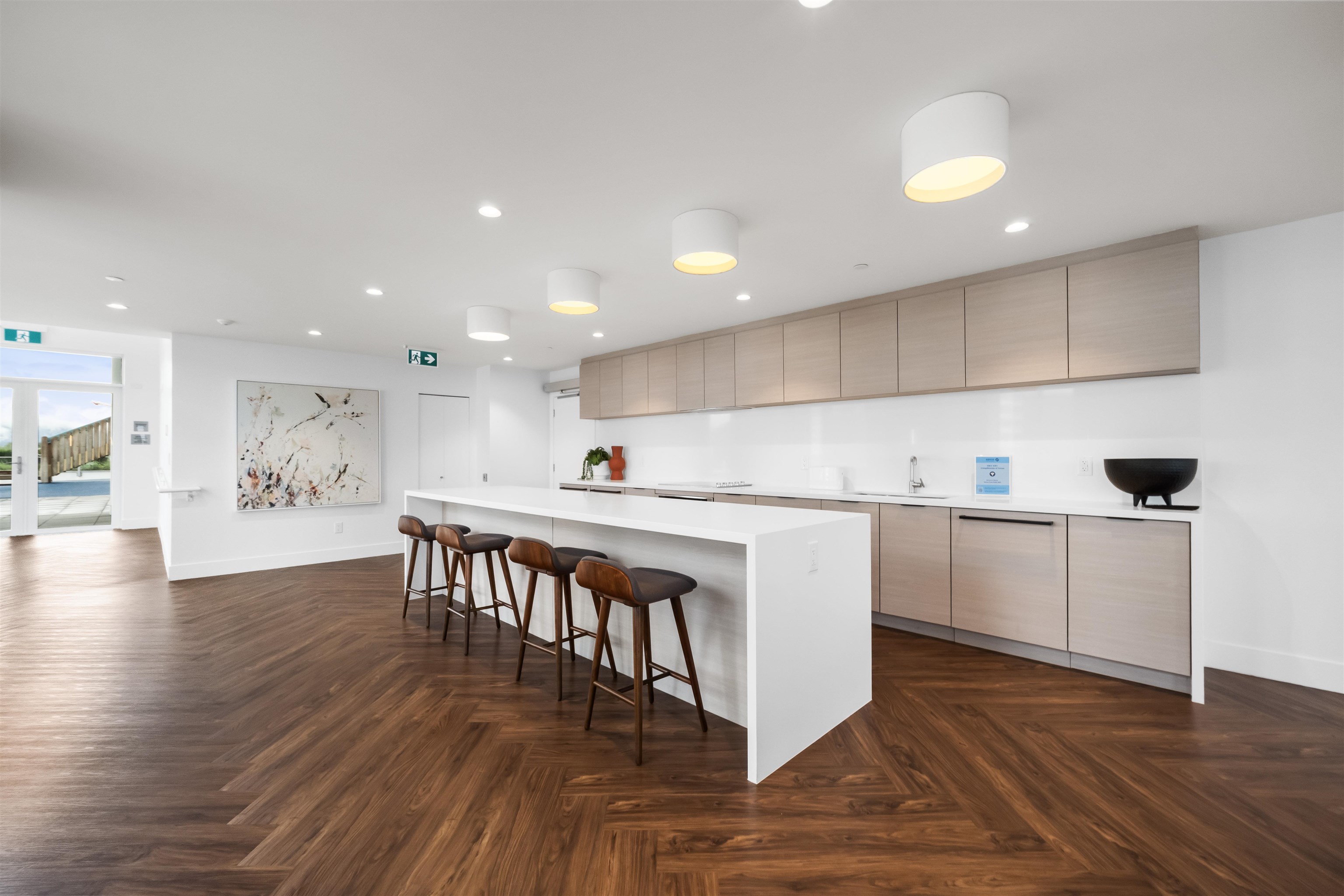 2205 518 CLARKE ROAD