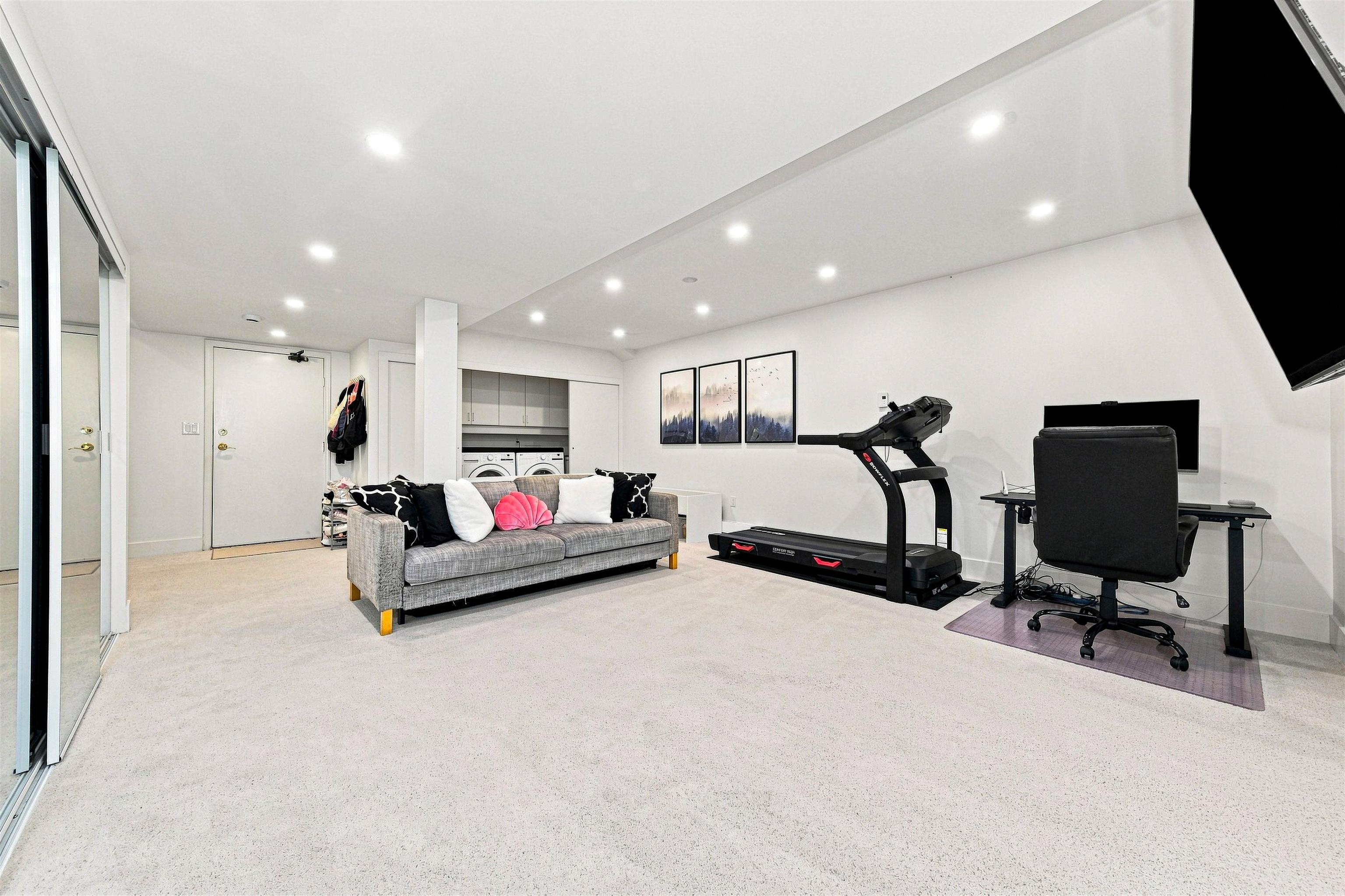 5723 OWL COURT