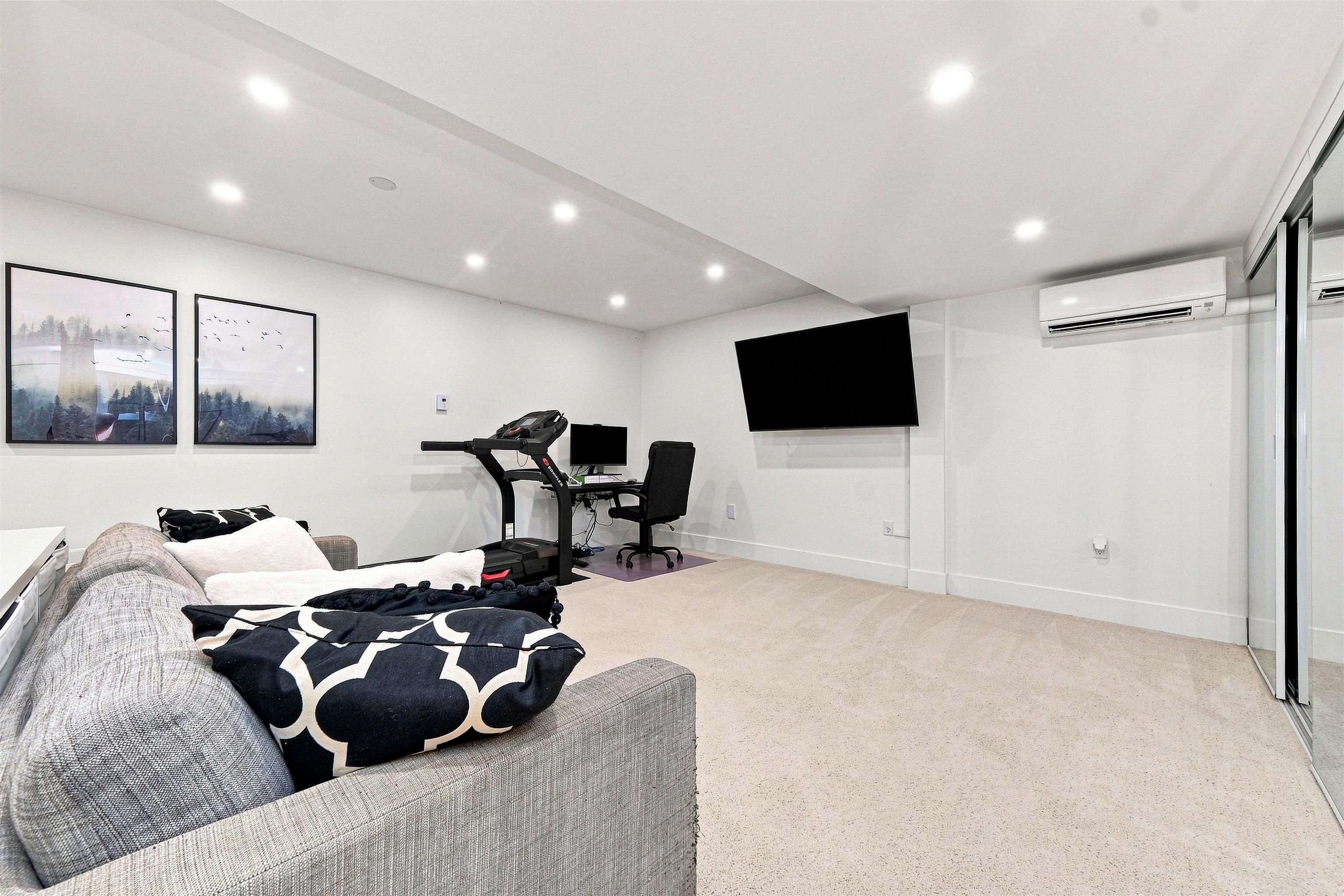5723 OWL COURT
