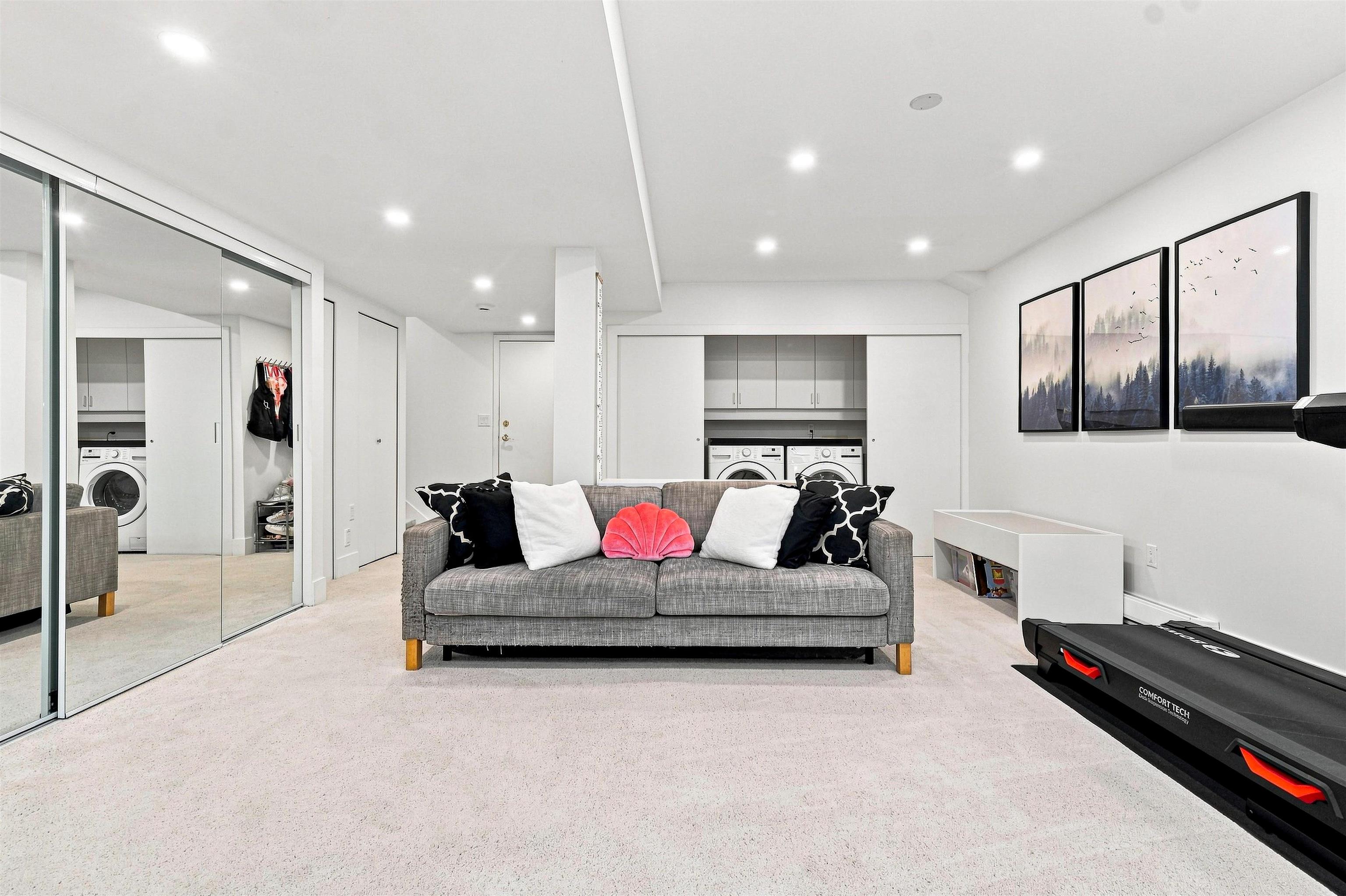 5723 OWL COURT
